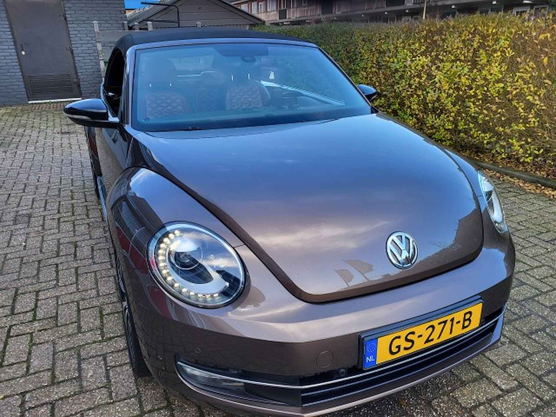 Volkswagen Beetle Cabriolet 2.0 TSI Exclusive Sport - 5/35