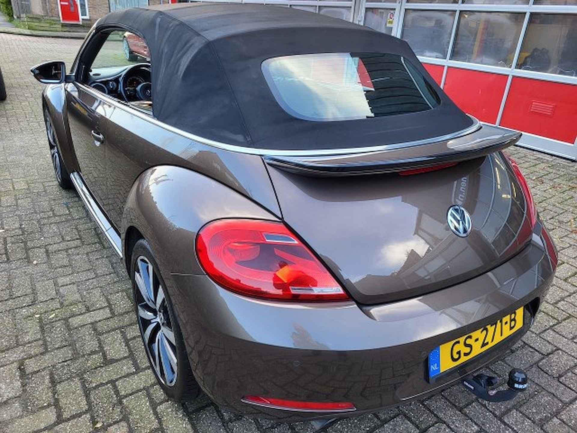 Volkswagen Beetle Cabriolet 2.0 TSI Exclusive Sport - 11/35