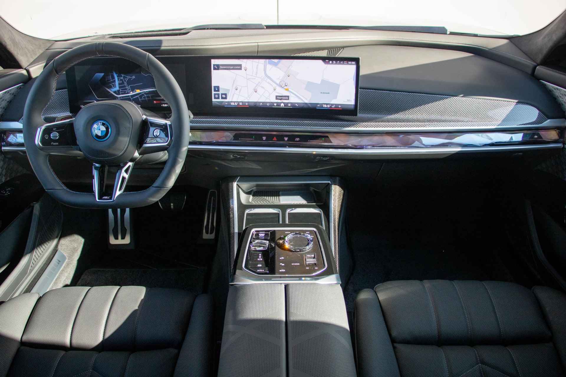 BMW i7 M70 xDrive | Sky Lounge | Bowers & Wilkins | Connoisseur Pack - 4/32