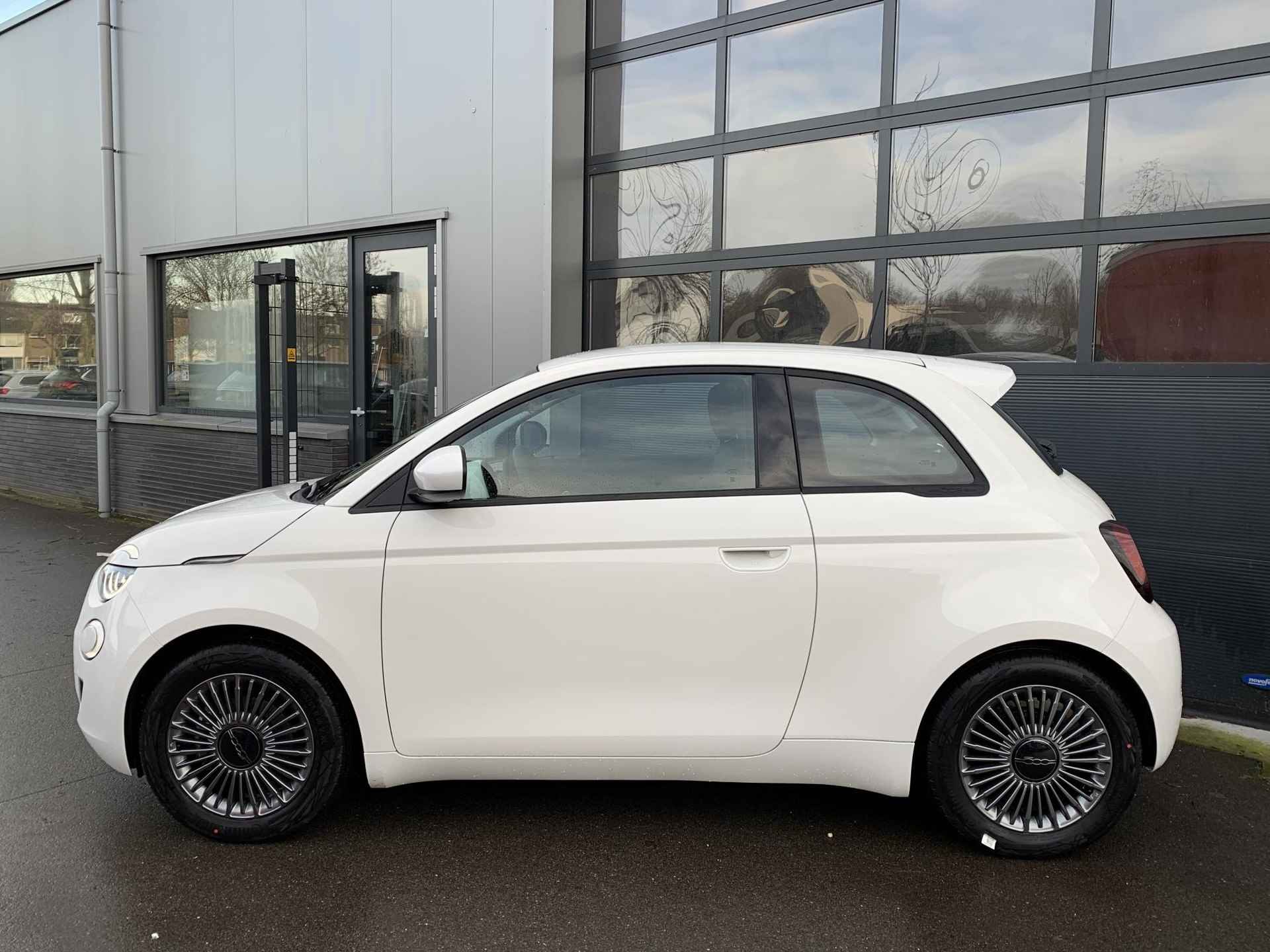 Fiat 500e Business Launch Edition 42 kWh | BTW Auto | Clima | Cruise | 16" | Apple Carplay - 4/39