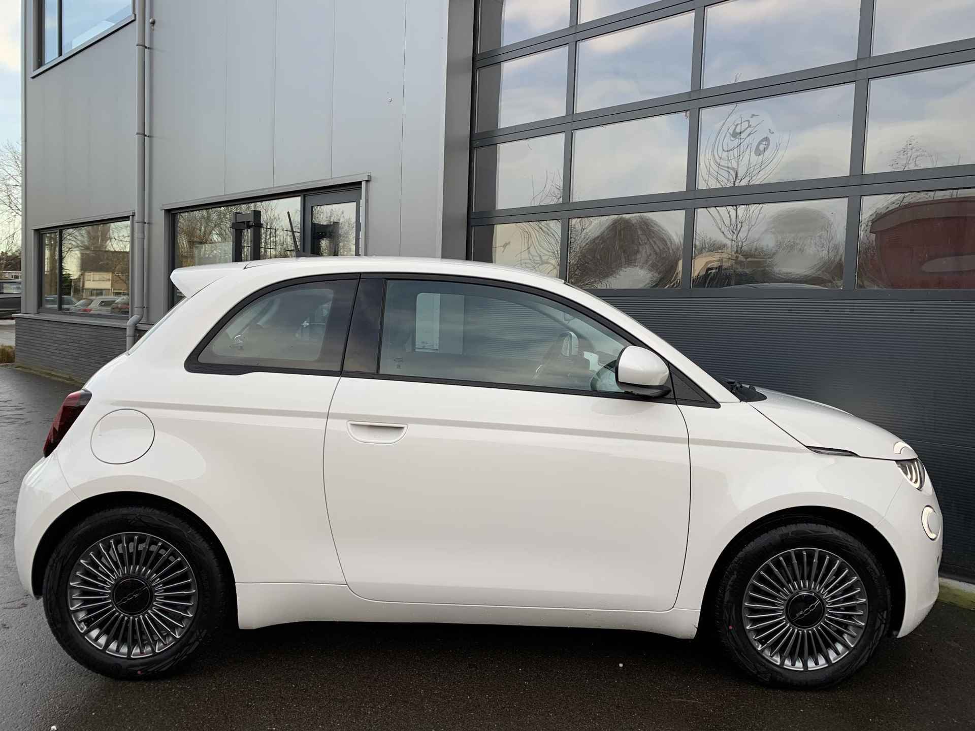 Fiat 500e Business Launch Edition 42 kWh | BTW Auto | Clima | Cruise | 16" | Apple Carplay - 9/39