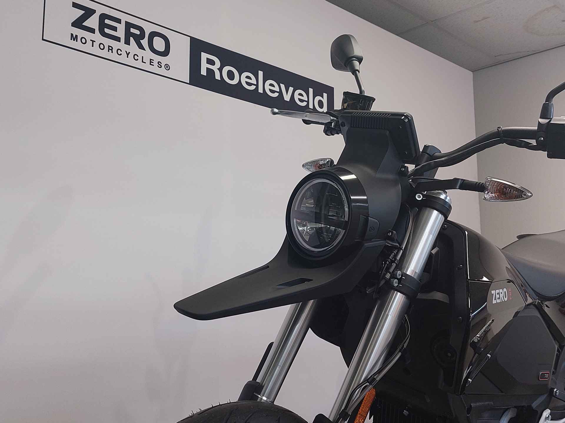 Zero Motorcycles FXE Nieuw 7.2 - 9/10