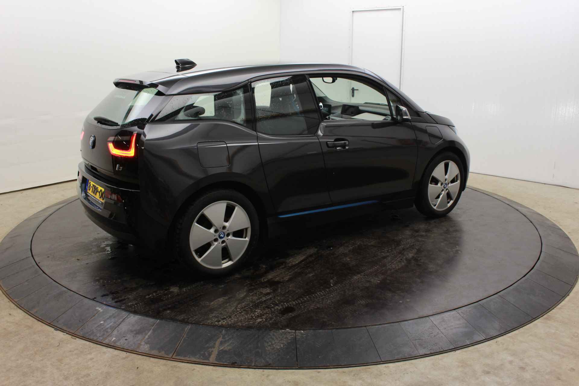 BMW i3 Range Extender PHEV Plug-in Hybride - 13/39