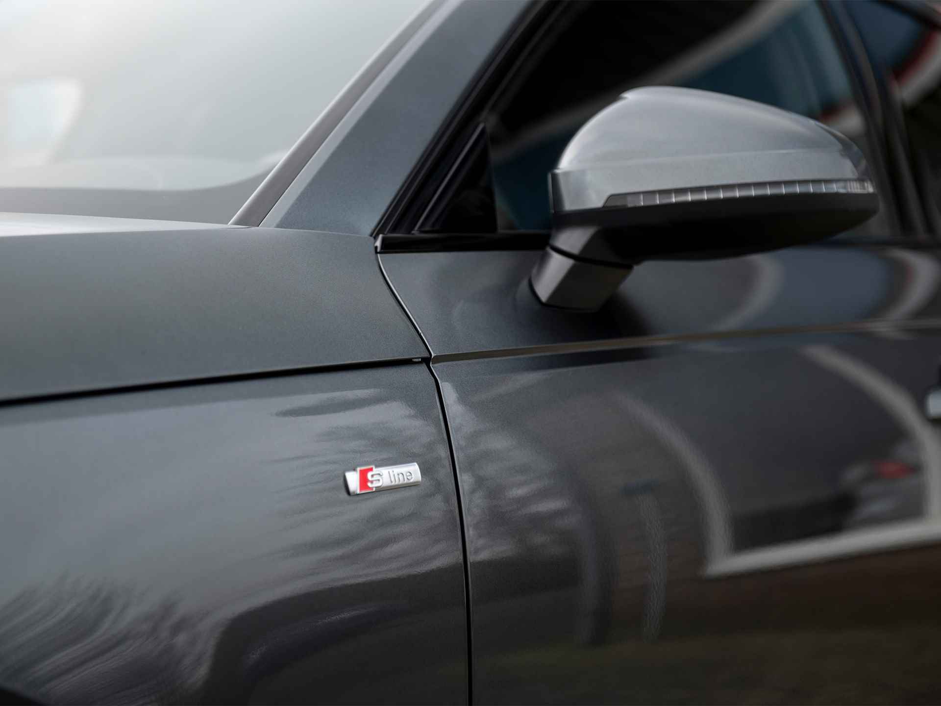 Audi A4 Avant 2.0TDi 190pk Quattro S-Tronic S-Line Black Edition | MMI Navi Plus | Virtual Cockpit | Ass.pakket Tour & City | Black optic | Comf.telefonie | Afn. Trekhaak | Adaptive Cruise Control | Active Lane Assist | Standkachel - 26/60
