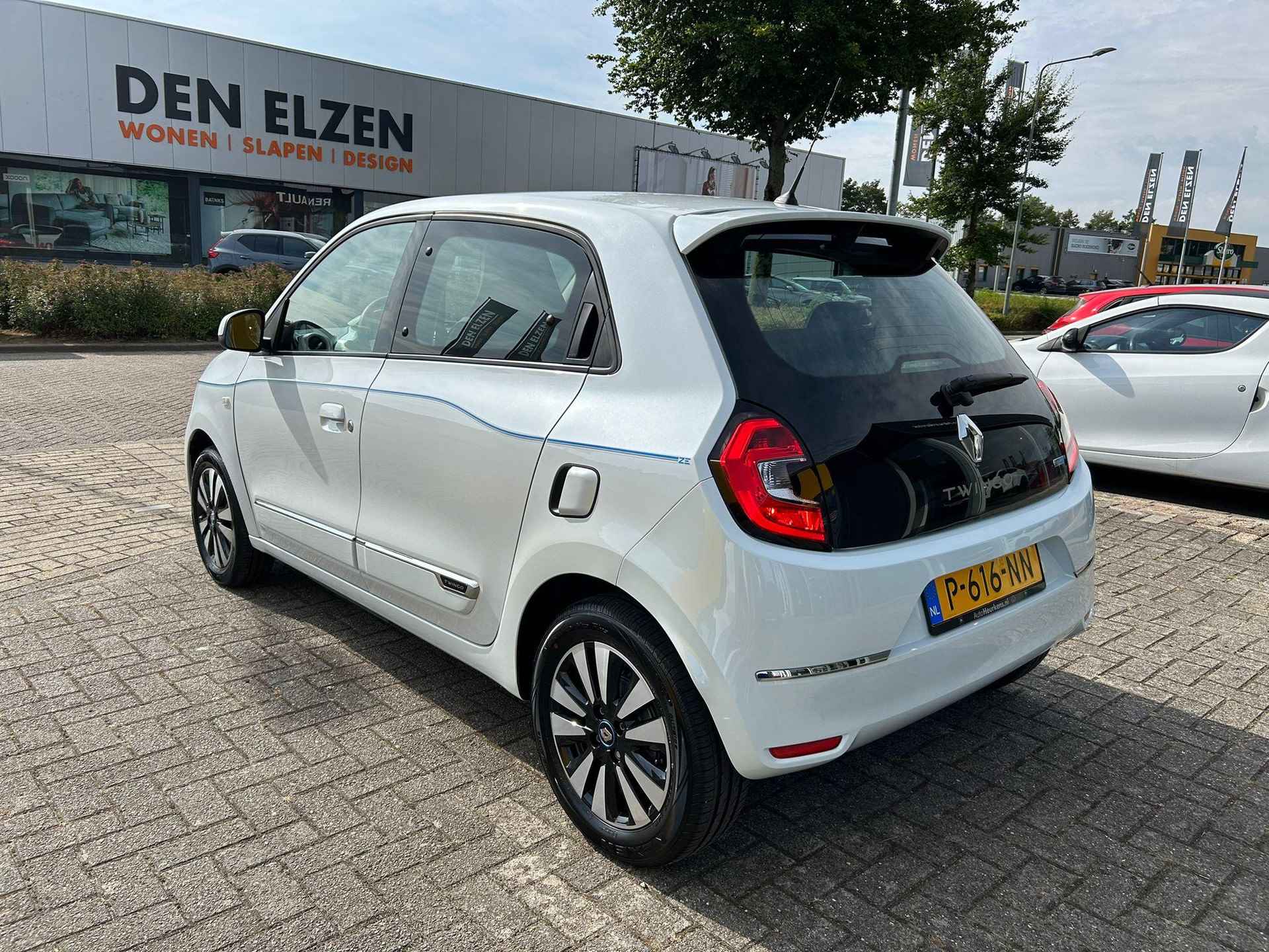 Renault Twingo Z.E. R80 Intens | 100% Elektrisch | €.2.000,- Overheidssubsidie Beschikbaar ! - 7/24