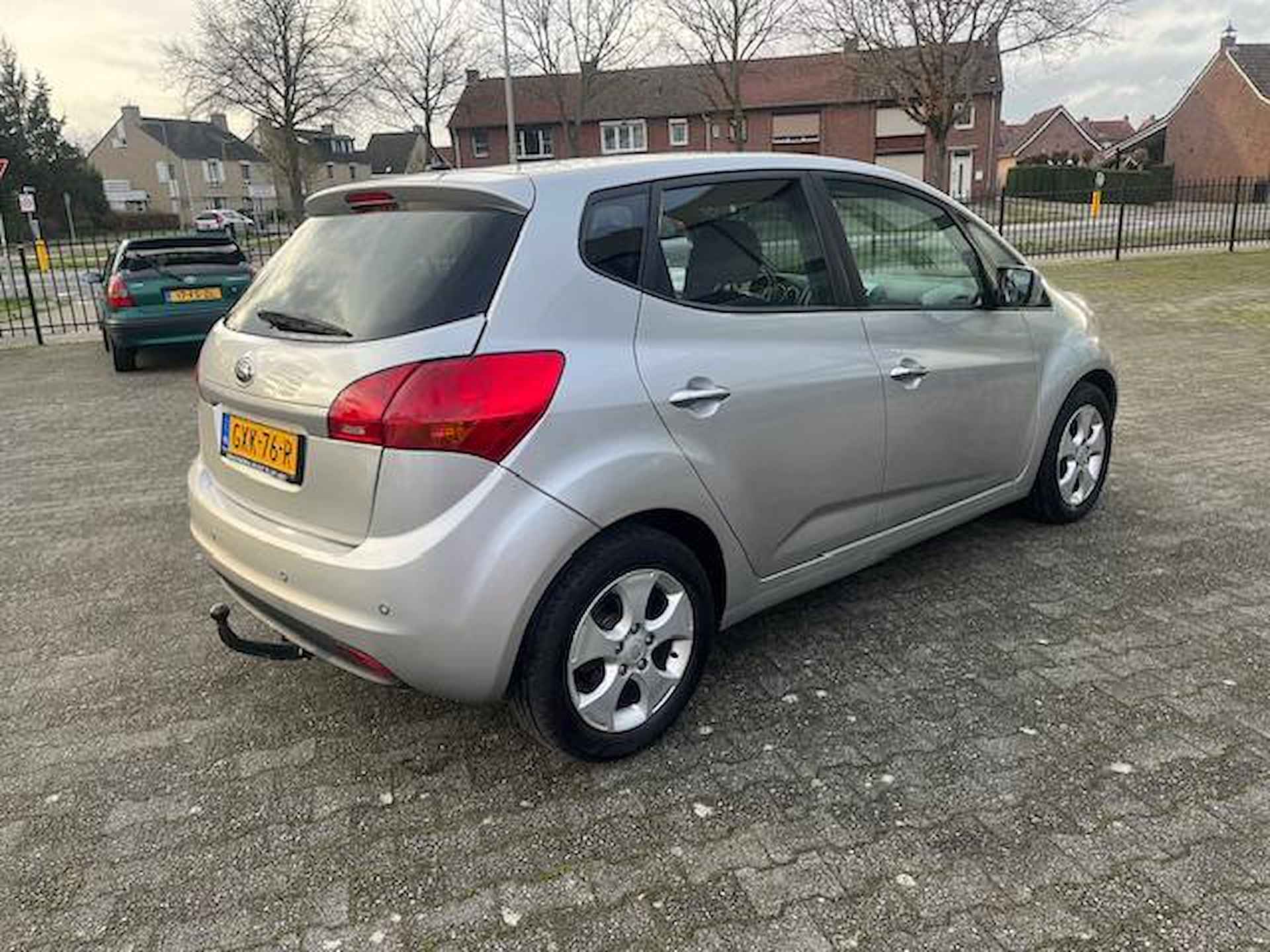 Kia Venga 1.6 CVVT automaat 1 jaar Bovag garantie, rijklaar Kia Venga 1.6 CVVT Plus Pack - 2/24