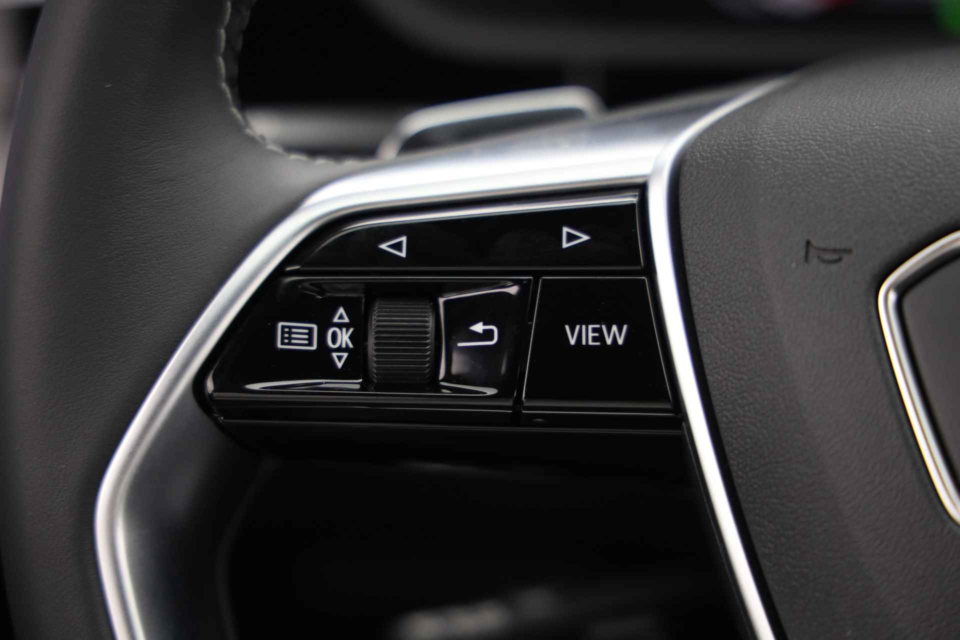 Audi e-tron Sportback S Quattro 504pk | Incl. BTW | Nachtzicht | Panodak | B&O | Head Up | Tour Pack | Virtual Mirrors | Carbon int. | - 25/50