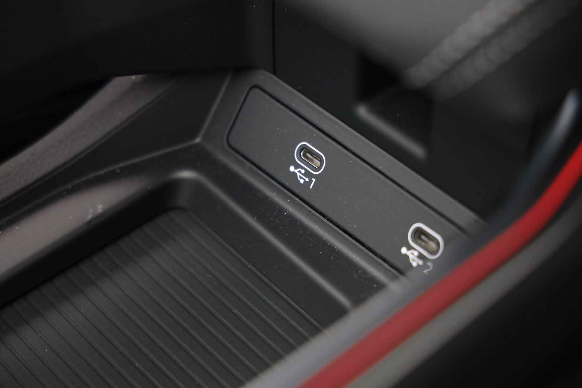 Audi e-tron Sportback S Quattro 504pk | Incl. BTW | Nachtzicht | Panodak | B&O | Head Up | Tour Pack | Virtual Mirrors | Carbon int. | - 43/50