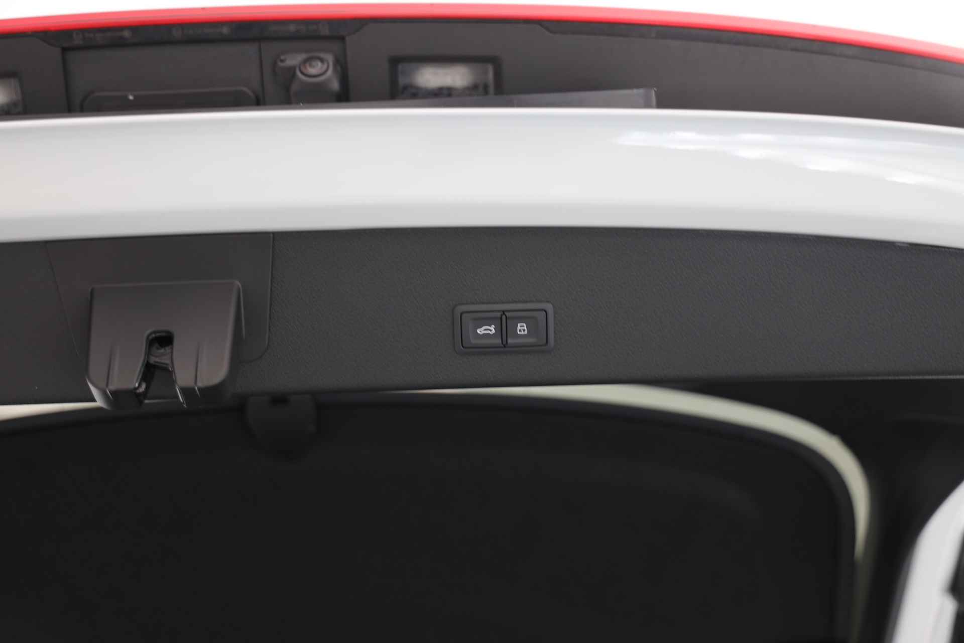 Audi e-tron Sportback S Quattro 504pk | Incl. BTW | Nachtzicht | Panodak | B&O | Head Up | Tour Pack | Virtual Mirrors | Carbon int. | - 50/50
