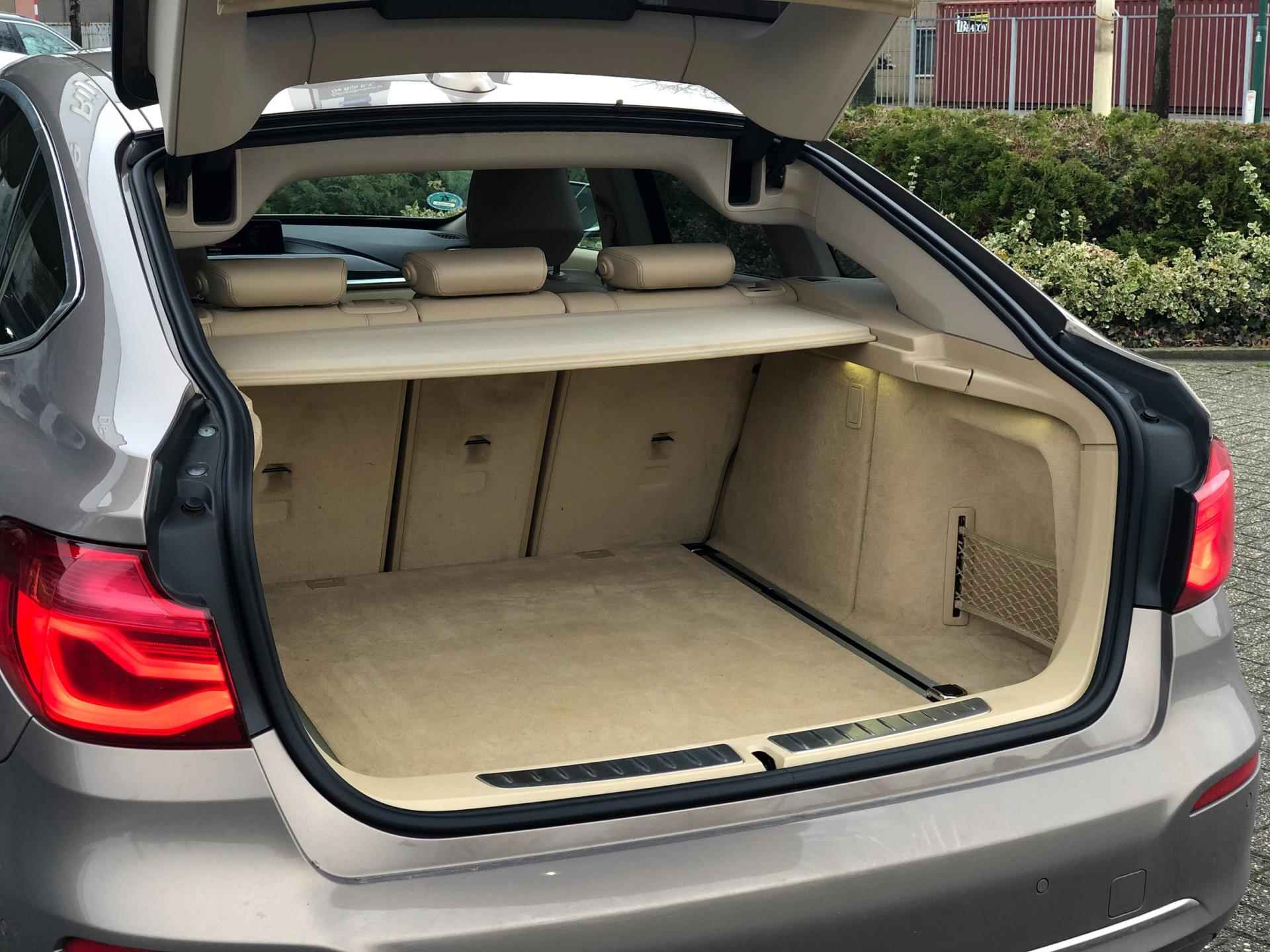 BMW 3-serie Gran Turismo 320i High Executive | Leder, Navi, Camera, Stoelverw., Head-Up, El. Trekhaak + Stoelen | Dealeronderh. | - 9/42