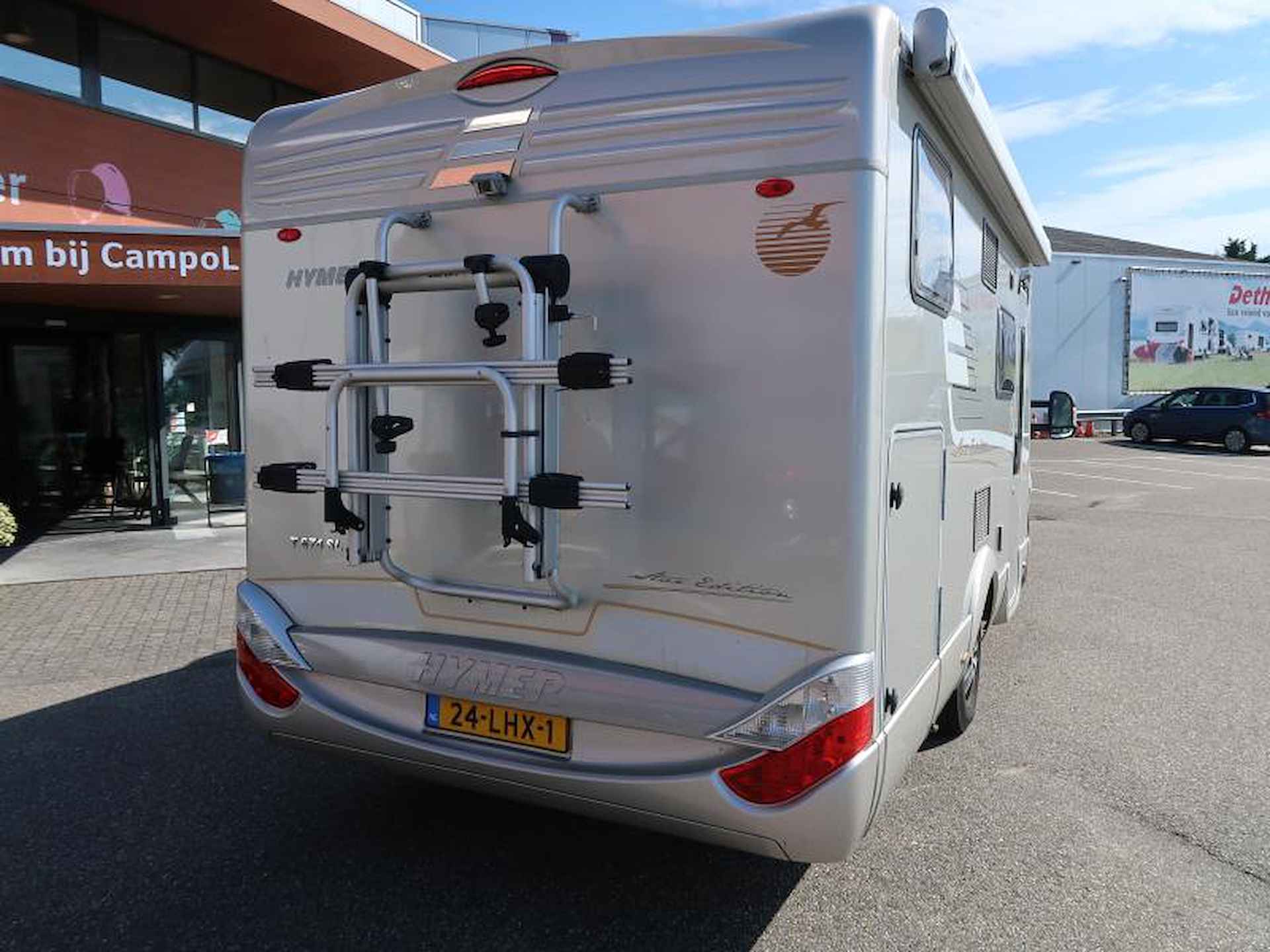 Hymer Tramp T674  SL ENKELE BEDDEN / AUTOMAAT - 4/24