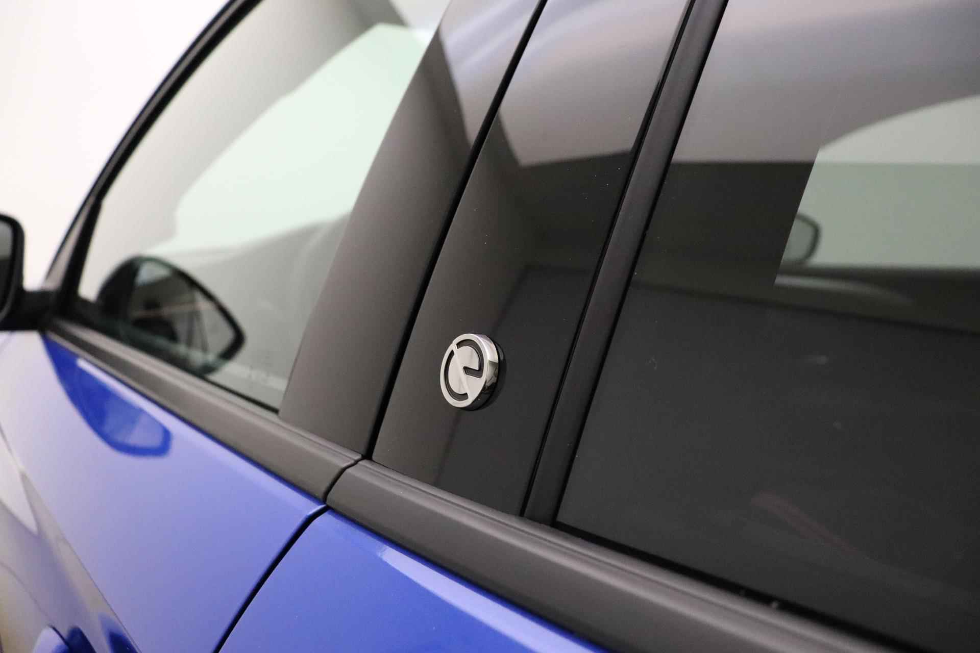 Opel Corsa-e GS Line 50 kWh 3 Fase | Navigatie | Camera | Climate Control | Lichtmetalen Velgen | Donkere ramen achter | Uit voorraad leverbaar! - 18/33