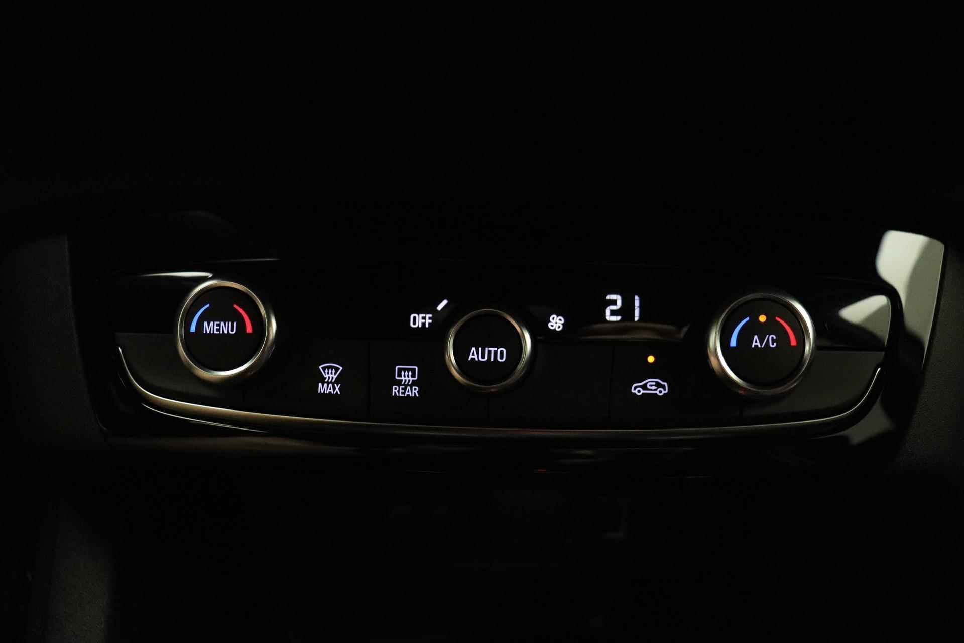 Opel Corsa-e GS Line 50 kWh 3 Fase | Navigatie | Camera | Climate Control | Lichtmetalen Velgen | Donkere ramen achter | Uit voorraad leverbaar! - 21/33