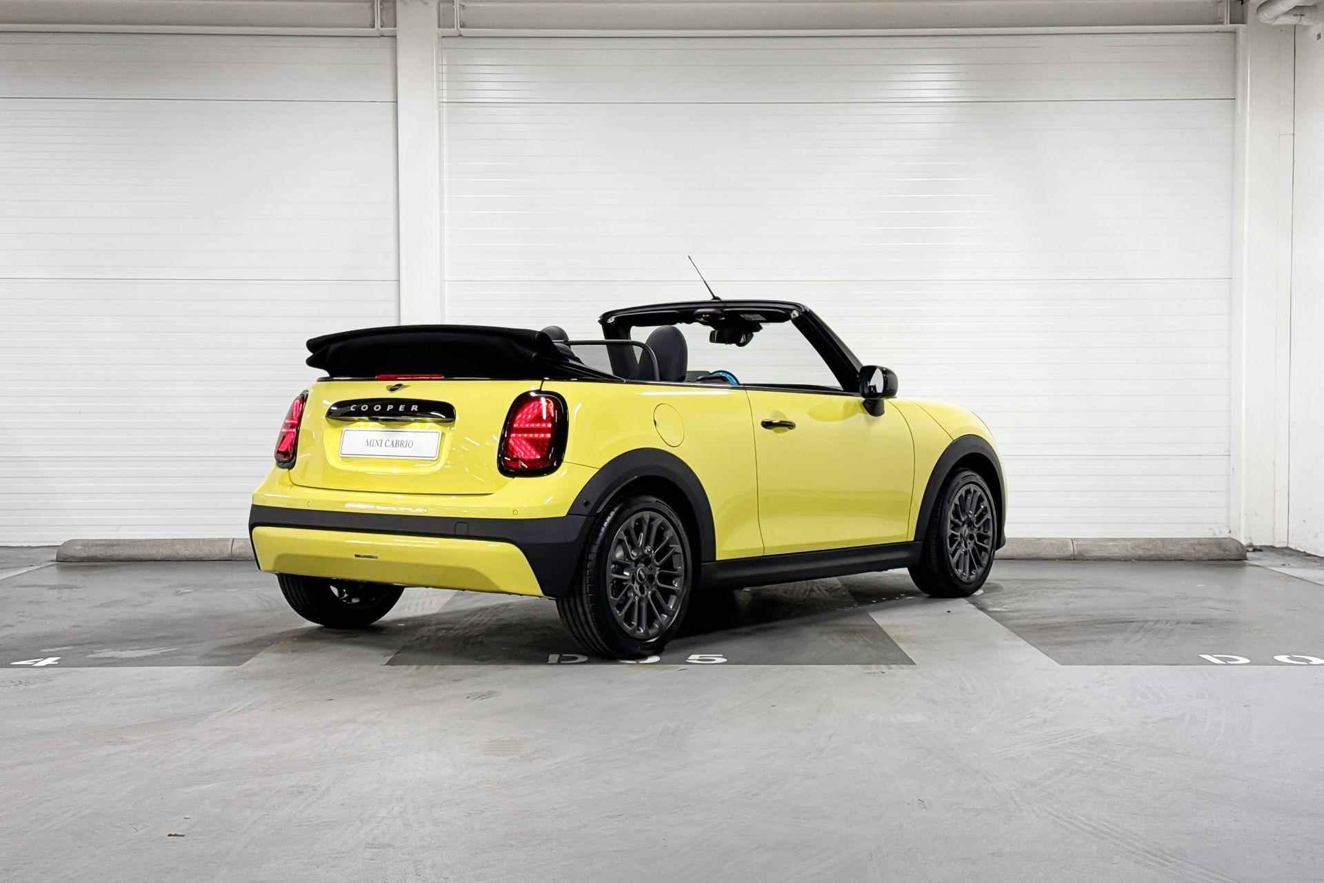 MINI Cooper Cabrio C  | Classic Uitvoering | Pakket M |  17" U-Spoke grey - 23/23