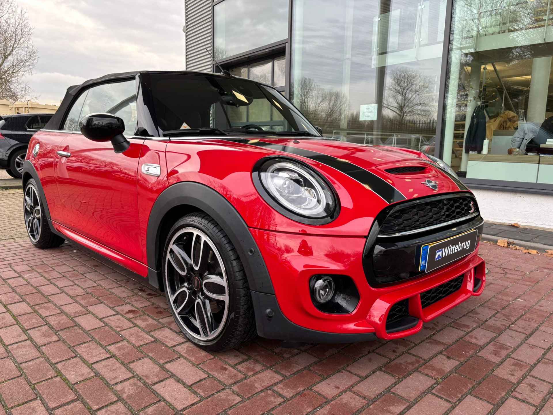 MINI Cabrio 2.0 Cooper S Hammersmith - 19/26