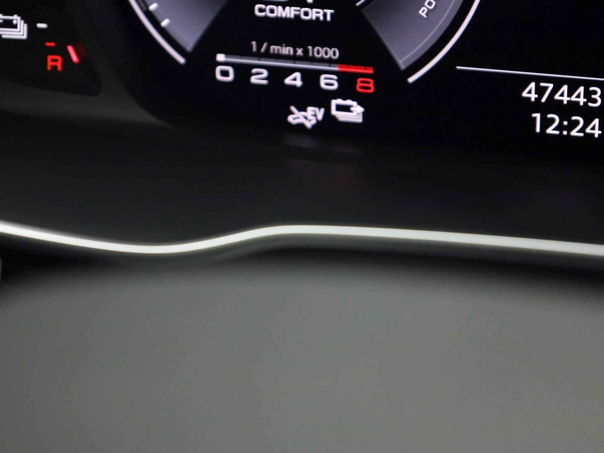 Audi Q3 45 TFSIe/245PK S Line · Drive select · Parkeersensoren + camera · Stoelverwarming - 14/40