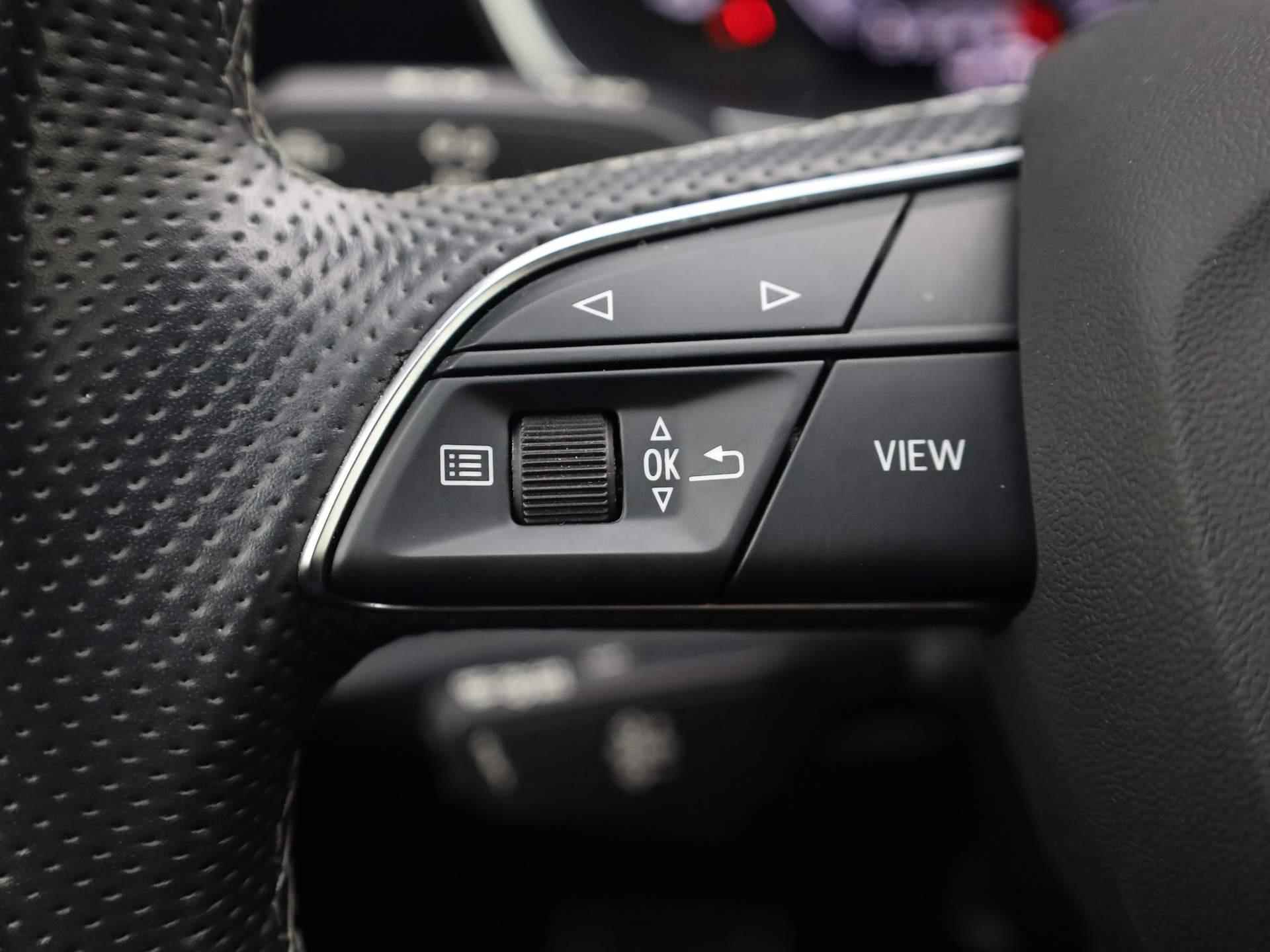 Audi Q3 45 TFSIe/245PK S Line · Drive select · Parkeersensoren + camera · Stoelverwarming - 27/40