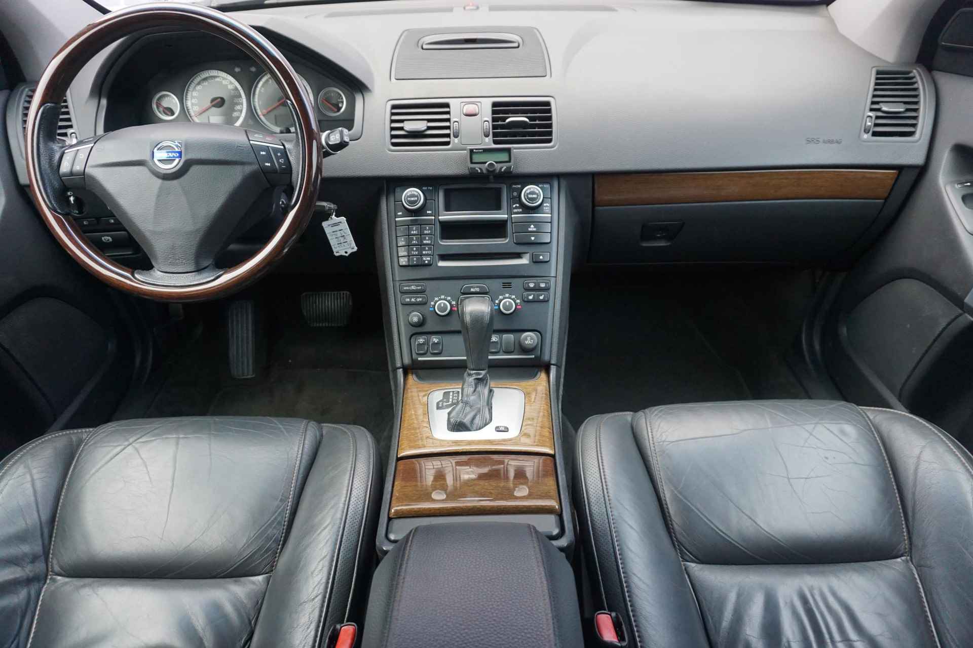 Volvo XC90 3.2 Sport 5p. | Bi-Xenon | Leder | Bluetooth | Parkeersensoren | Navigatie | Memory stoel | verwarmde voorstoelen | - 5/28