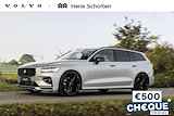 Volvo V60 B4 AUT7 197PK Plus Dark, Exterieur Styling Kit, HEICO 21 inch velgen, HEICO diffusor, HEICO sportuitlaat met klepbediening, HEICO sportvering, HEICO voorspoiler, Volvo embleem en model/typeaanduiding in hoogglans zwart, Extra getint glas achter, Power Seats, Google Services, Elektrisch glazen schuif-/kanteldak, Harman/Kardon Premium geluidssysteem, Sportstoelen, Keyless Entry, Verwarmbare voorstoelen, Stuurwielverwarming