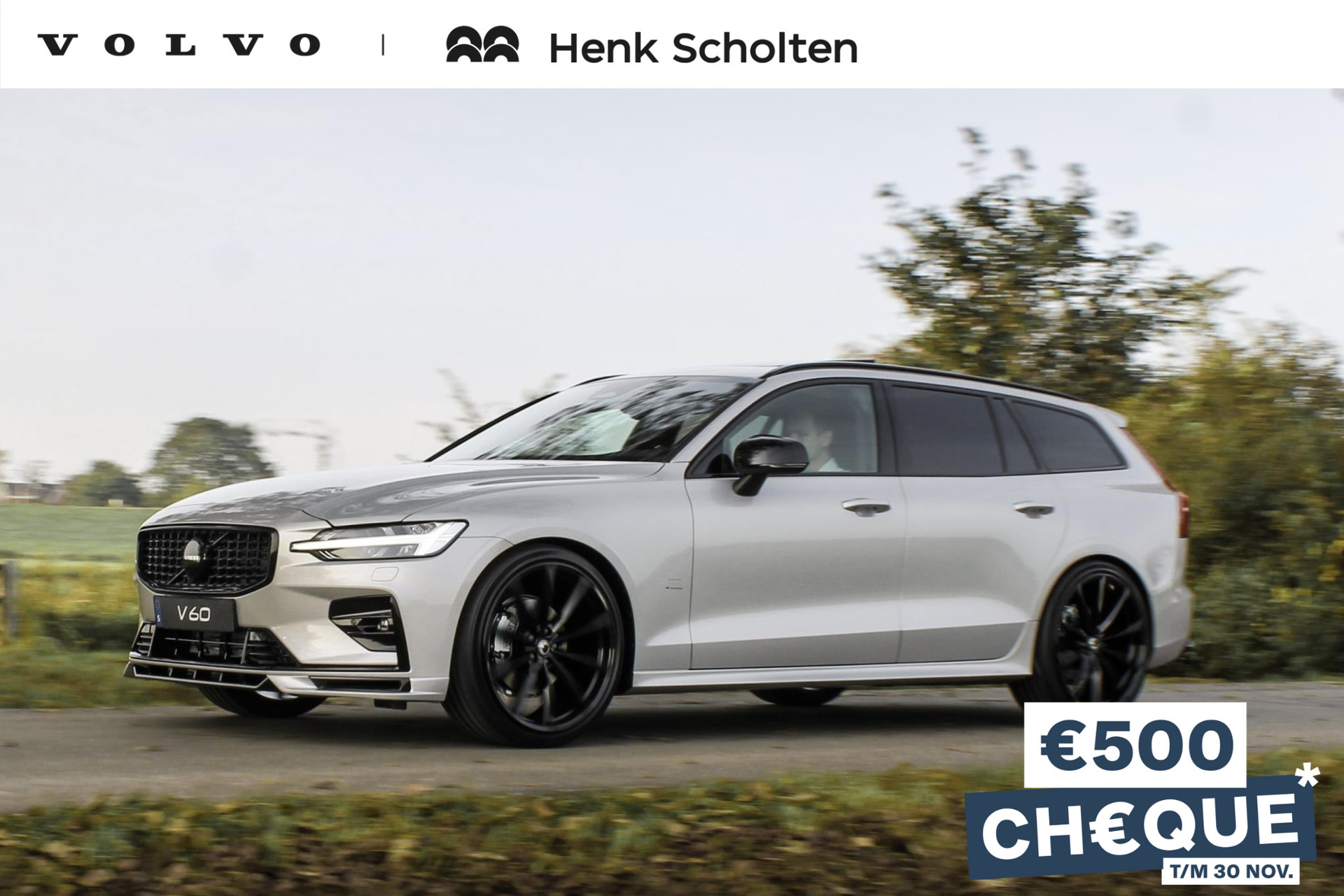 Volvo V60 B4 AUT7 197PK Plus Dark, Exterieur Styling Kit, HEICO 21 inch velgen, HEICO diffusor, HEICO sportuitlaat met klepbediening, HEICO sportvering, HEICO voorspoiler, Volvo embleem en model/typeaanduiding in hoogglans zwart, Extra getint glas achter, Power Seats, Google Services, Elektrisch glazen schuif-/kanteldak, Harman/Kardon Premium geluidssysteem, Sportstoelen, Keyless Entry, Verwarmbare voorstoelen, Stuurwielverwarming