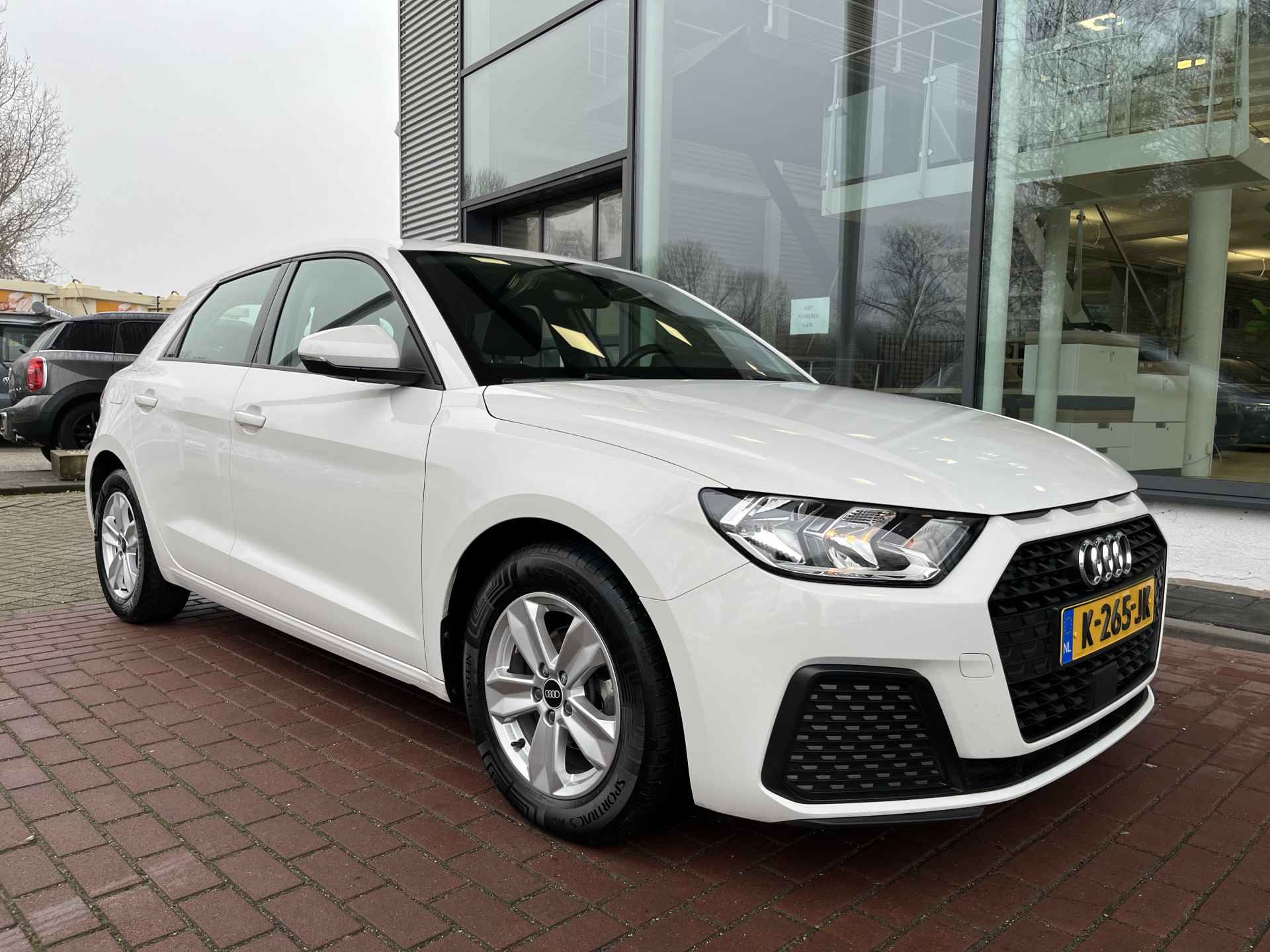 Audi A1 Sportback 25 TFSI Pro Line Airco/ APP Connect/ 15 lmv - 10/24