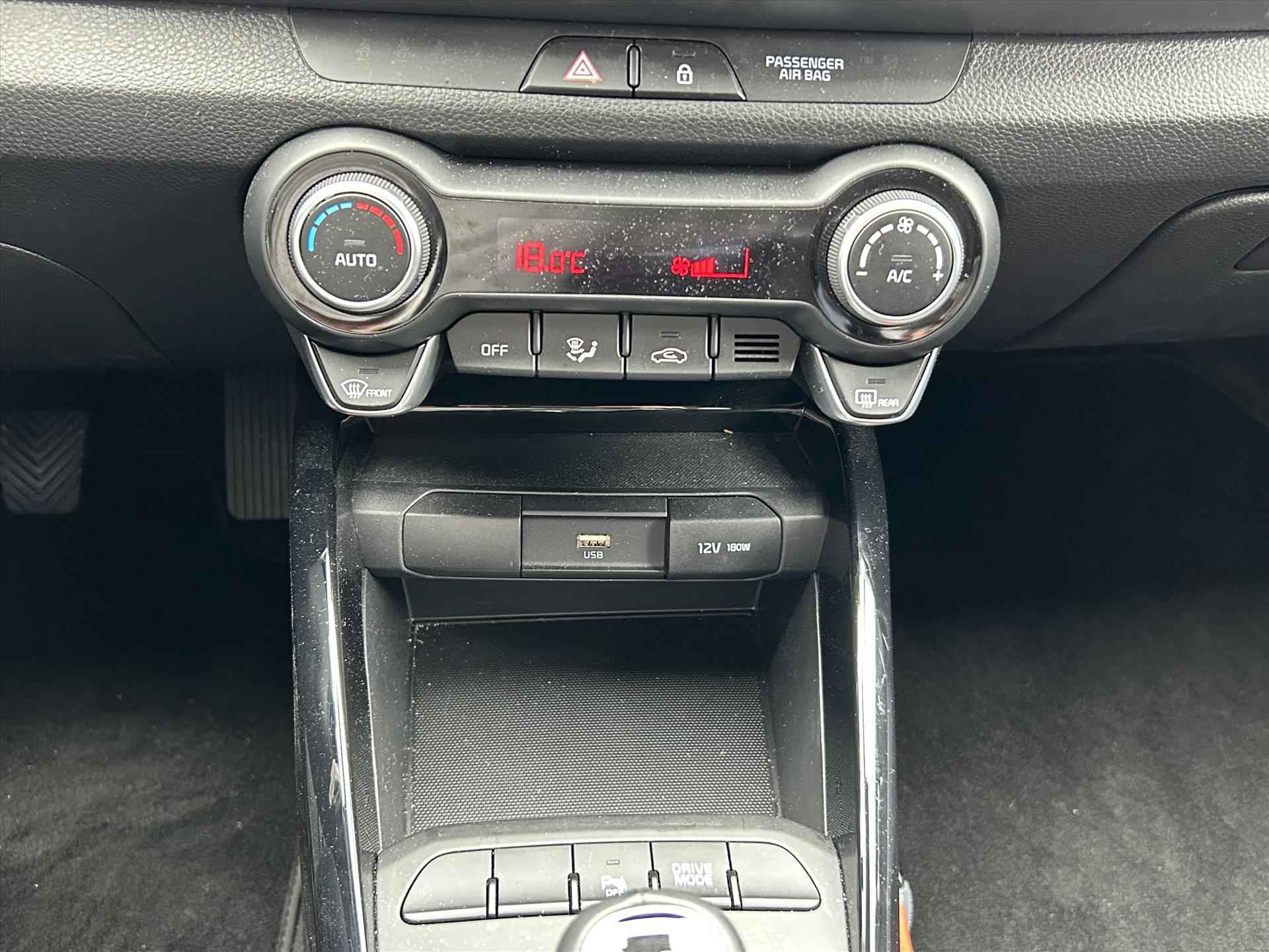 Kia Stonic 1.0 T-GDi MHEV 100pk DynamicLine I Navigatie | Camera | Cruise Control | Airco | Parkeersensoren | AppleCarplay/AndroidAuto | - 21/29