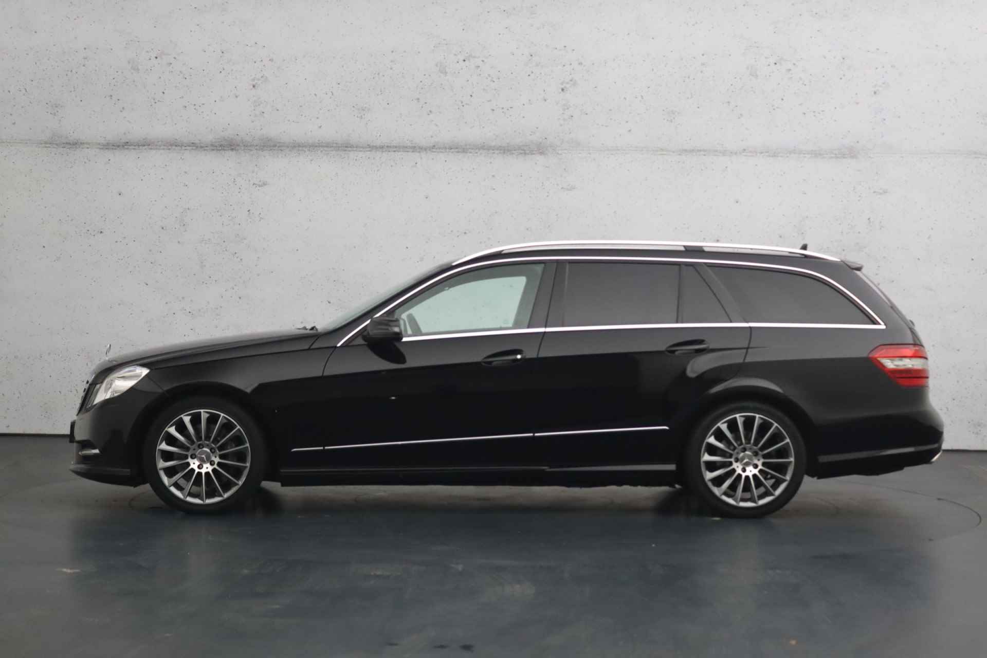 Mercedes-Benz E-Klasse Estate 350 CDI Edition Sport AMG 4-Matic | Lederen bekleding | LED koplampen | Parkeersensoren - 7/30