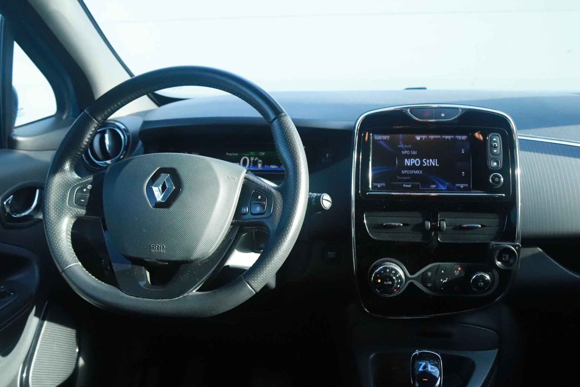 Renault ZOE R110 Limited 41 kWh (Koopaccu) | Zomer + Winterbanden | A. Camera | Dealer Onderhouden | 1e Eig. | Geen Import! - 23/40