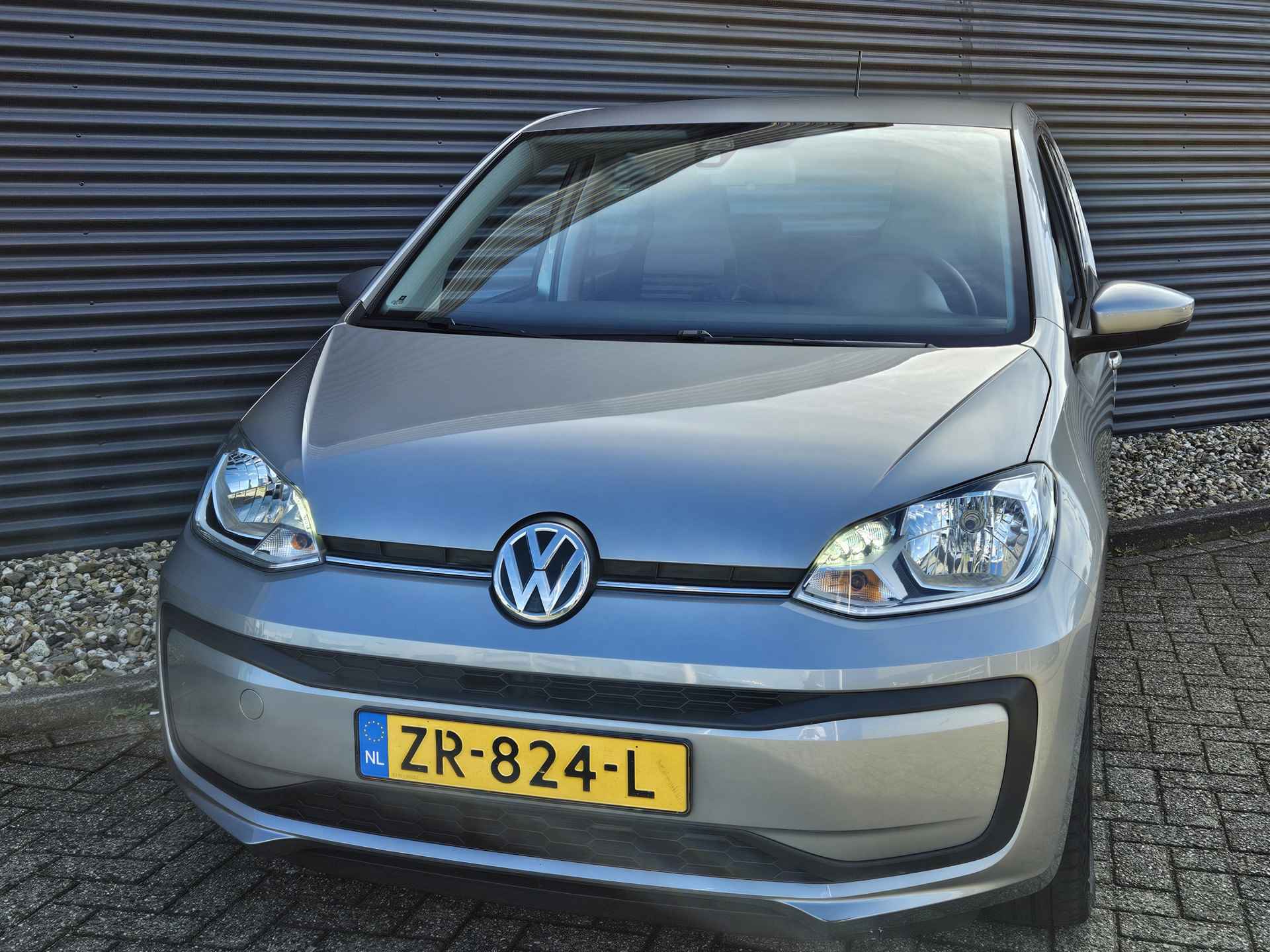 Volkswagen up! 1.0 BMT move up! Airco | Bluetooth - 11/27