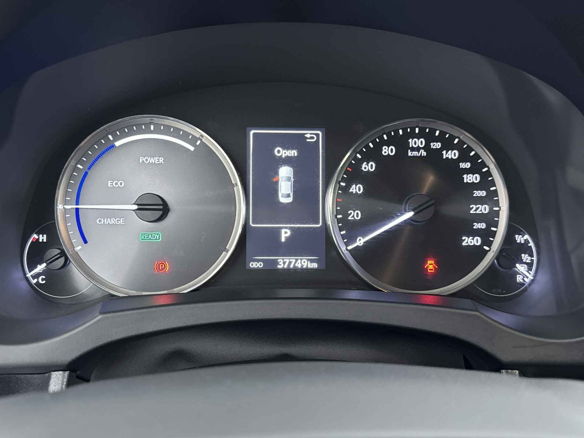 Lexus IS 300h Hybrid Business Line | 18 " Wielen | Stoelverwarming | Premium navigatie | - 7/42