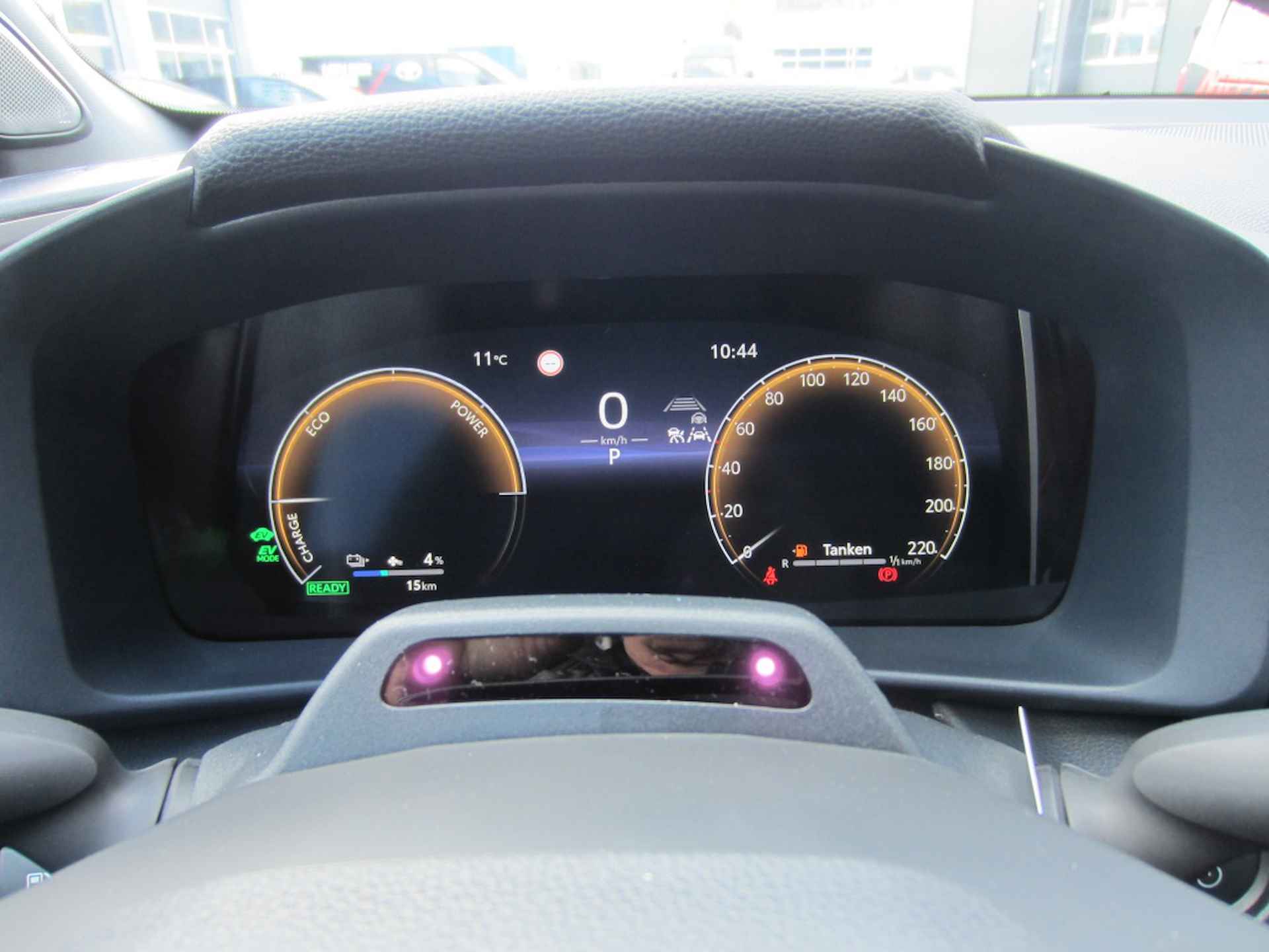 Toyota C-HR PHEV 200 Premiere Edition Plug-In Demo - 3/45