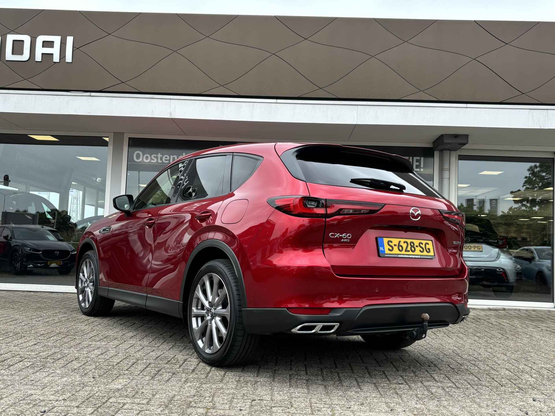 Mazda CX-60 2.5 e-SkyActiv PHEV Exclusive-Line Schuifdak| Automaat | Navigatie | Cruise Control Adaptief | Climate Control | Parkeersensoren | Parkeercamera | Trekhaak! | 36Mnd. Garantie | Rijklaar! | - 7/33