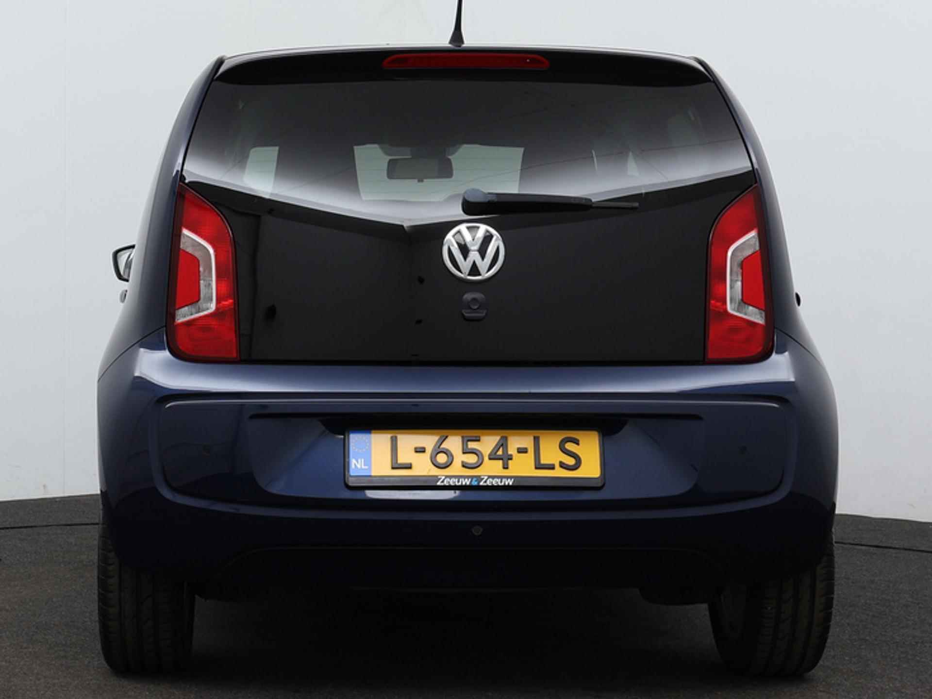 Volkswagen Up! 1.0 high up! BlueMotion | Automaat | Airco | Stoelverwarming - 15/32