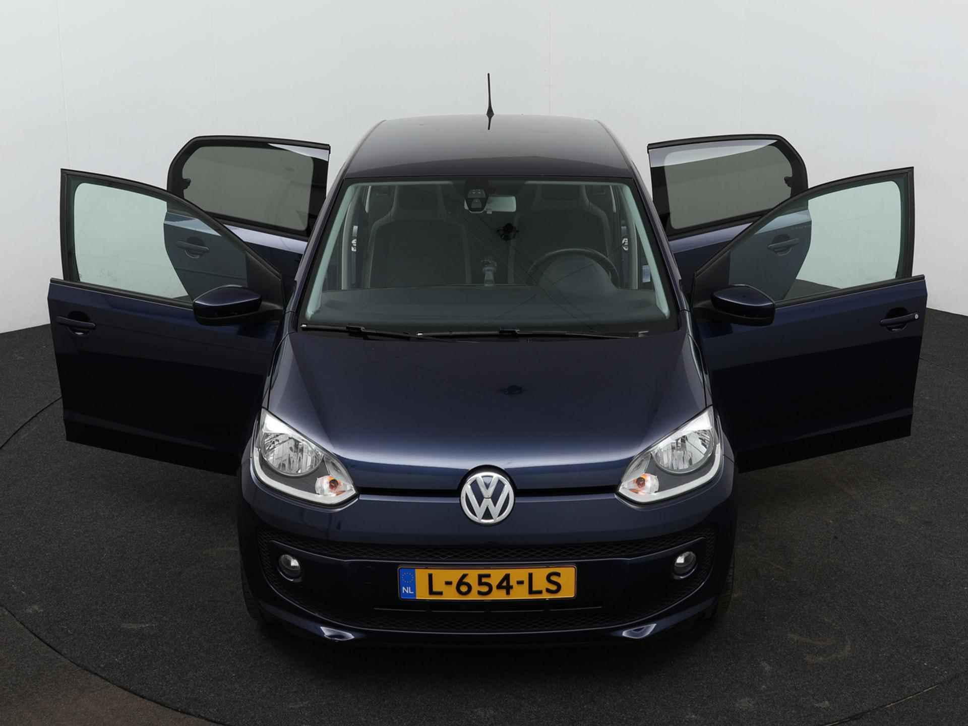 Volkswagen Up! 1.0 high up! BlueMotion | Automaat | Airco | Stoelverwarming - 16/32