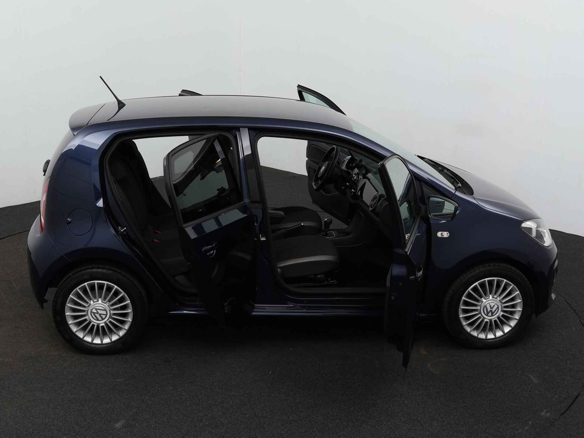 Volkswagen Up! 1.0 high up! BlueMotion | Automaat | Airco | Stoelverwarming - 25/32