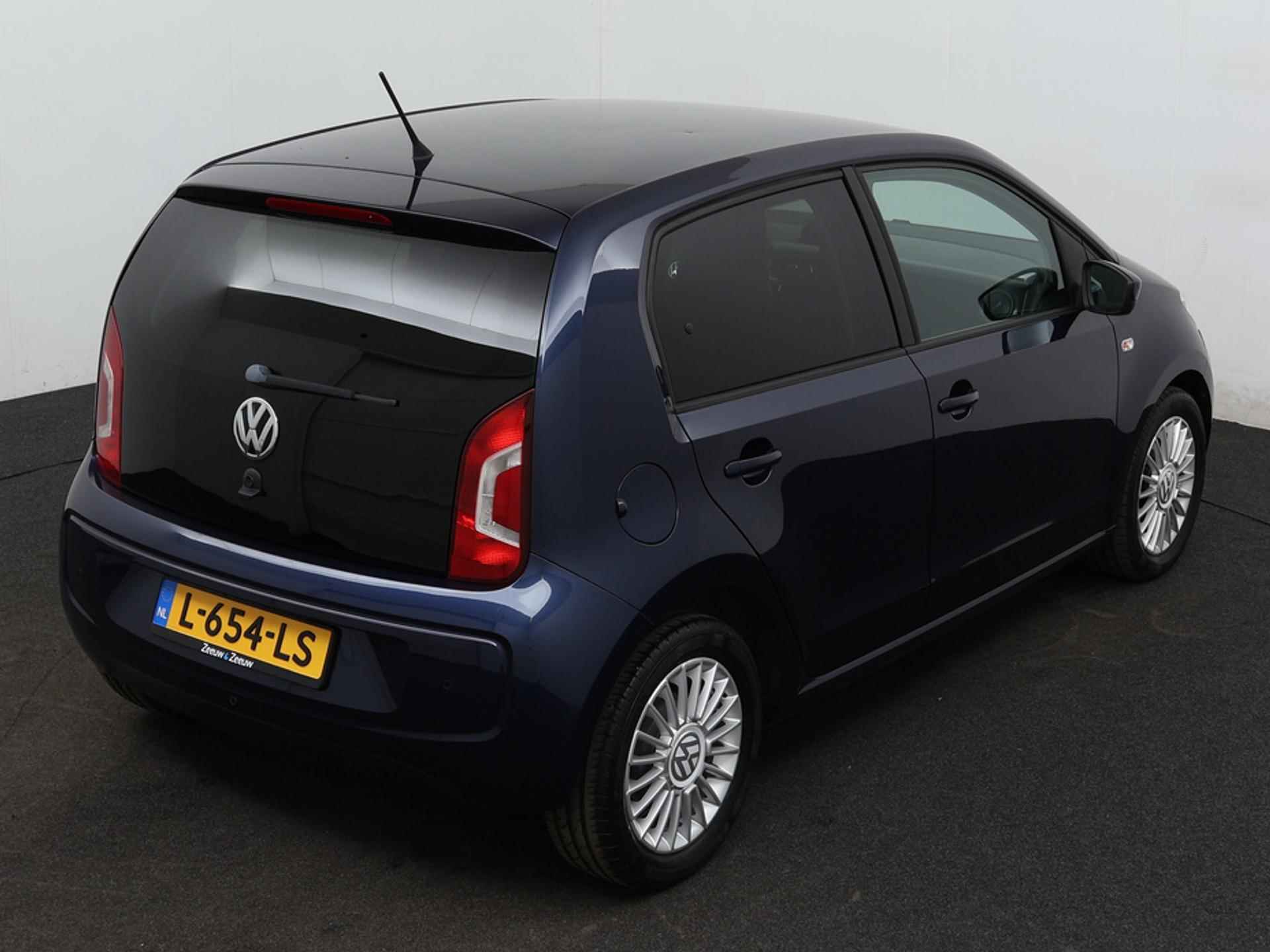 Volkswagen Up! 1.0 high up! BlueMotion | Automaat | Airco | Stoelverwarming - 31/32