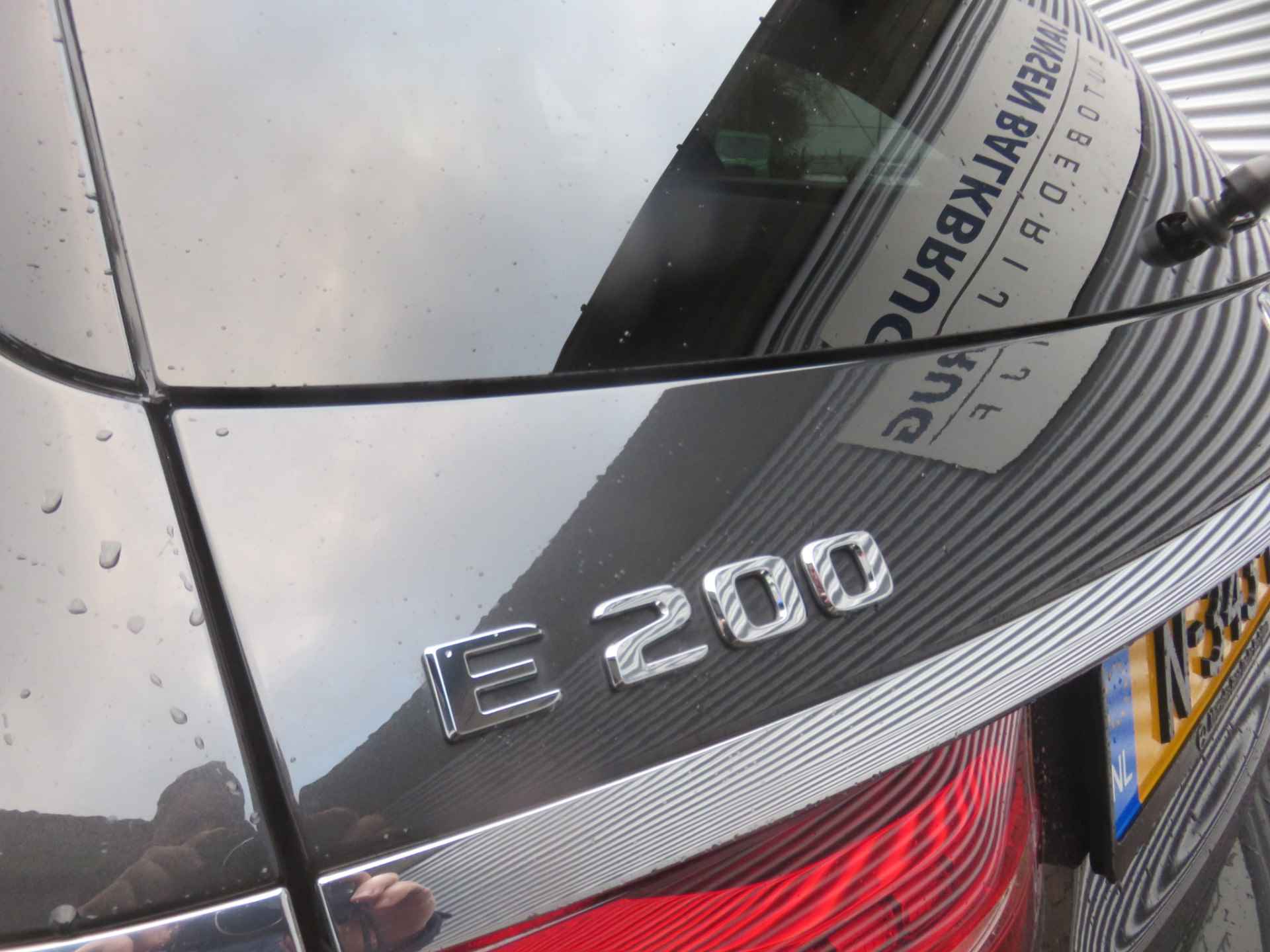 Mercedes-Benz E-Klasse Estate 200 Business Solution AMG auto is nieuw night pakket - 7/37