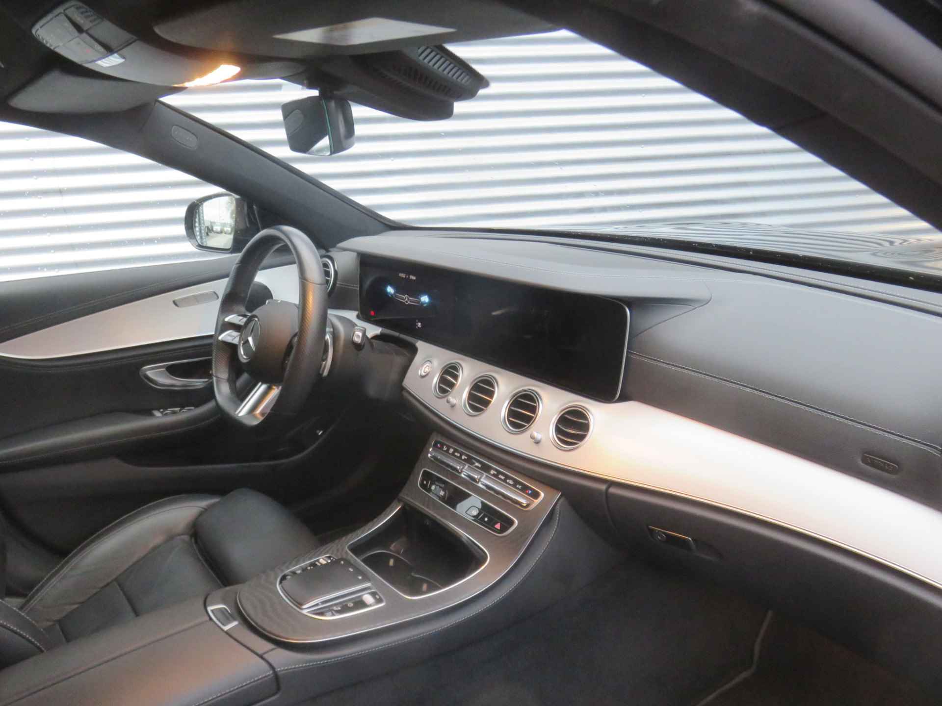 Mercedes-Benz E-Klasse Estate 200 Business Solution AMG auto is nieuw night pakket - 36/37