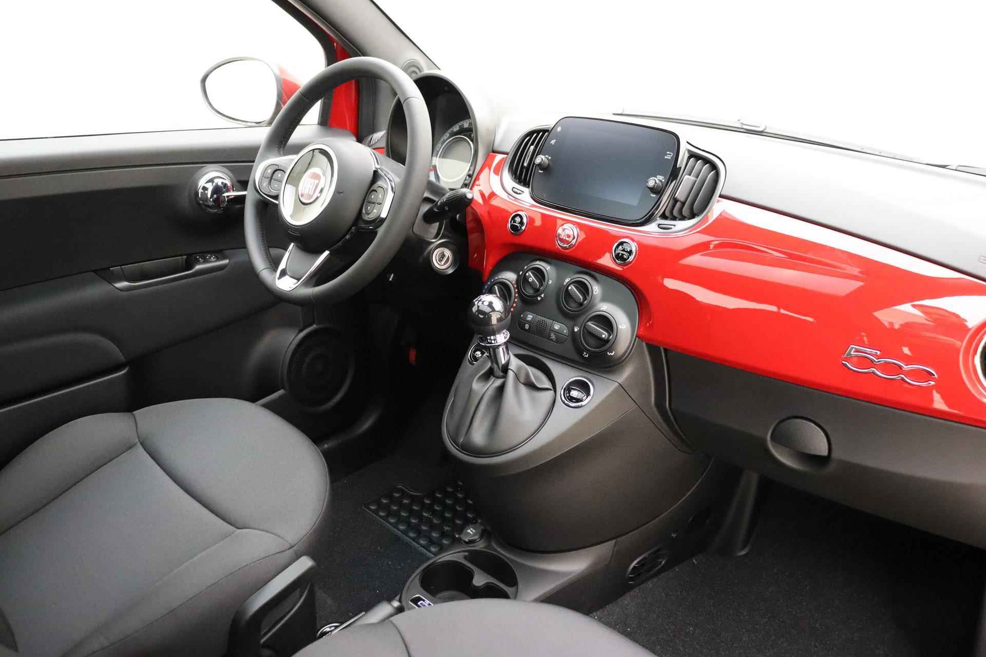 Fiat 500 1.0 Hybrid Dolcevita Finale | Snel leverbaar! | Apple Carplay/Android Auto | Panoramadak | Airco | Lichtmetalen velgen | Parkeersensoren achter | Cruise control - 4/35