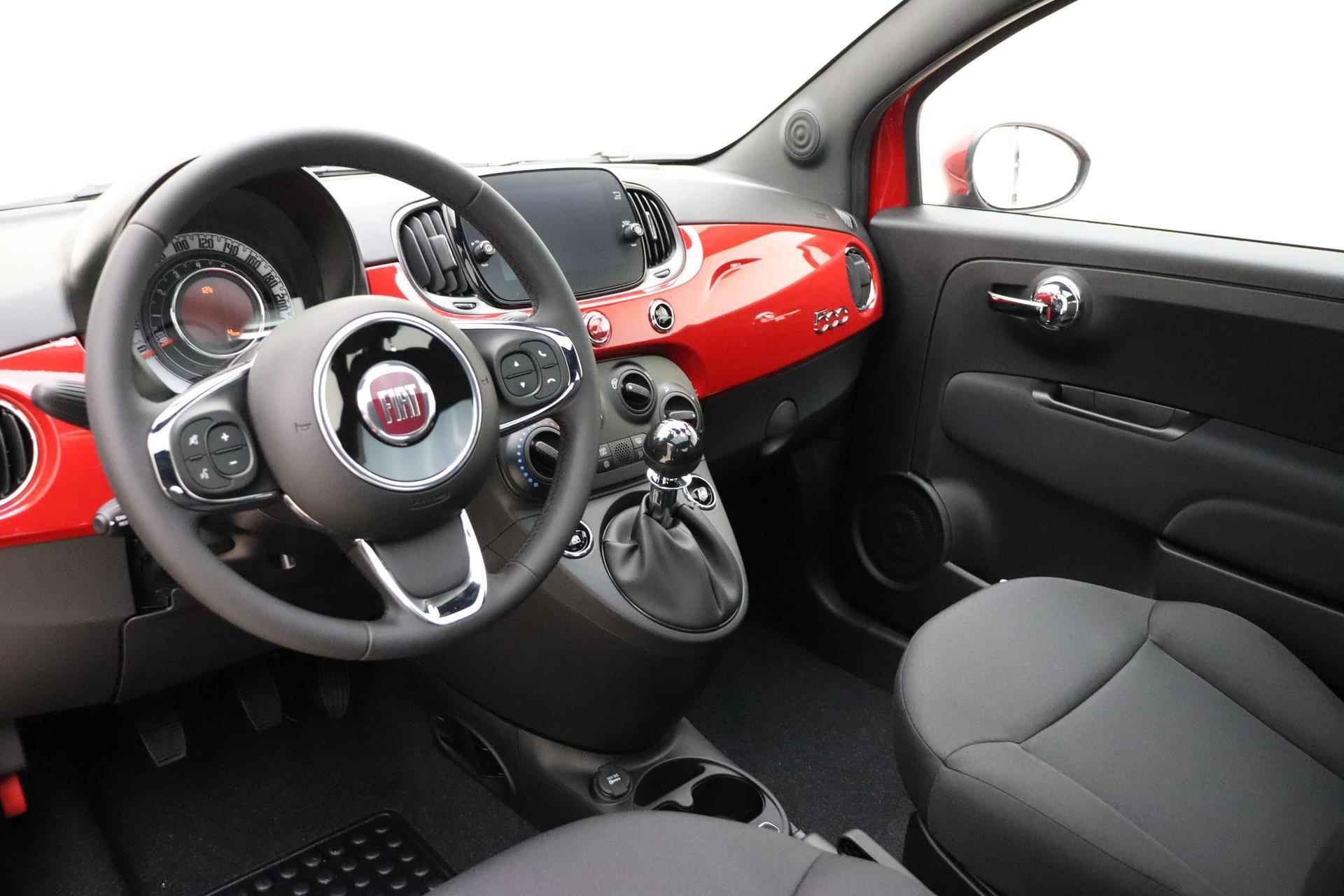 Fiat 500 1.0 Hybrid Dolcevita Finale | Snel leverbaar! | Apple Carplay/Android Auto | Panoramadak | Airco | Lichtmetalen velgen | Parkeersensoren achter | Cruise control - 8/35