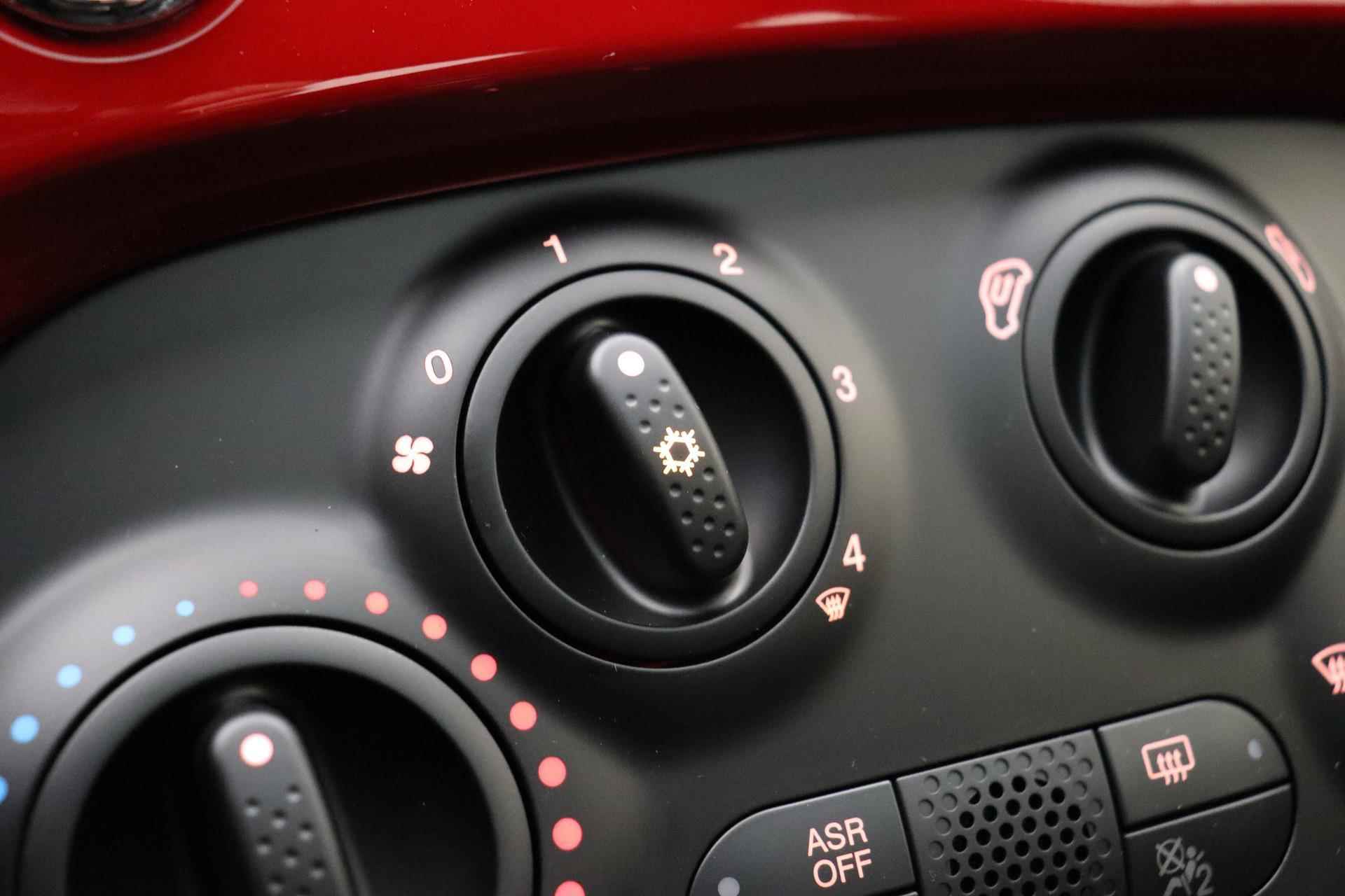 Fiat 500 1.0 Hybrid Dolcevita Finale | Snel leverbaar! | Apple Carplay/Android Auto | Panoramadak | Airco | Lichtmetalen velgen | Parkeersensoren achter | Cruise control - 21/35