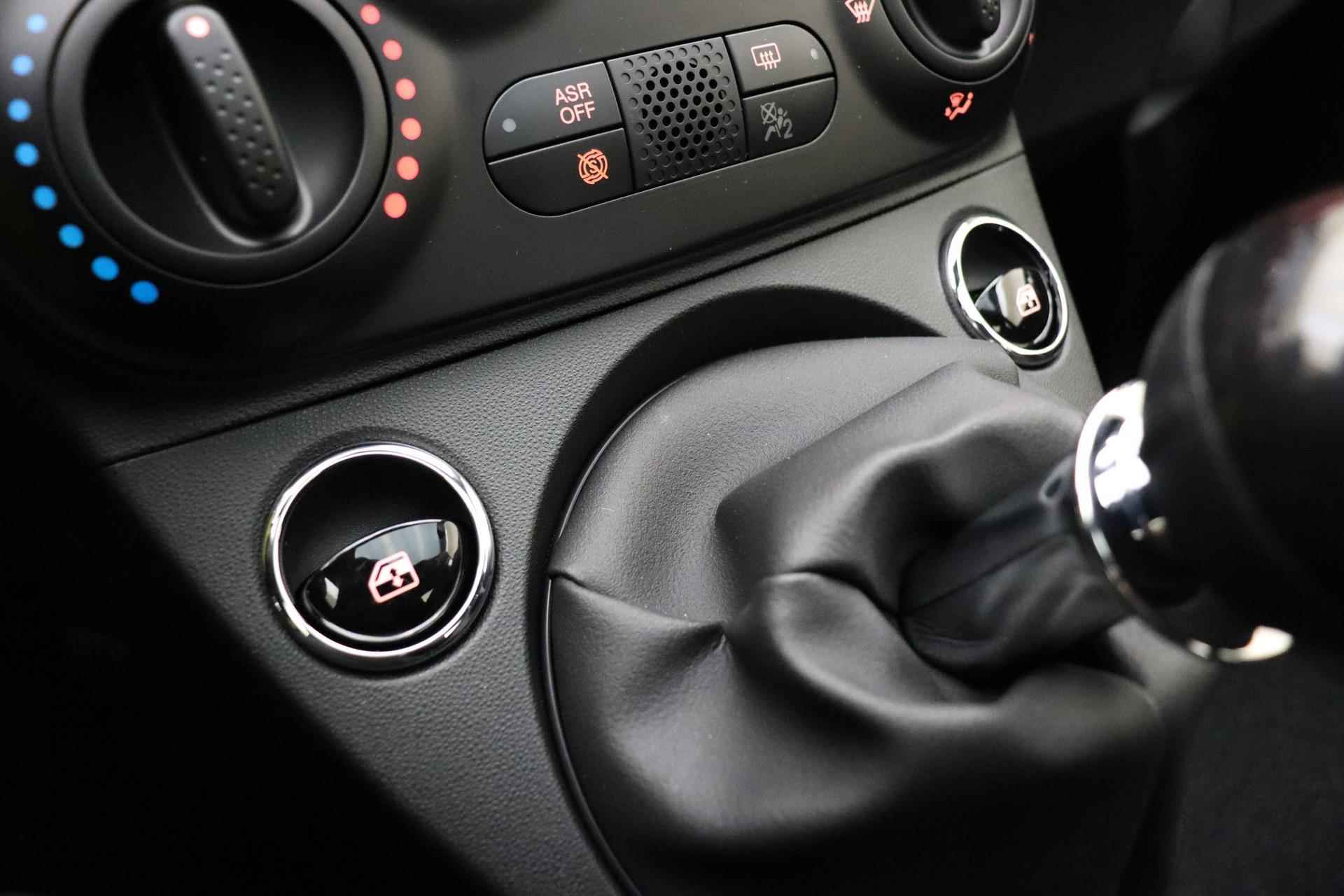 Fiat 500 1.0 Hybrid Dolcevita Finale | Snel leverbaar! | Apple Carplay/Android Auto | Panoramadak | Airco | Lichtmetalen velgen | Parkeersensoren achter | Cruise control - 22/35