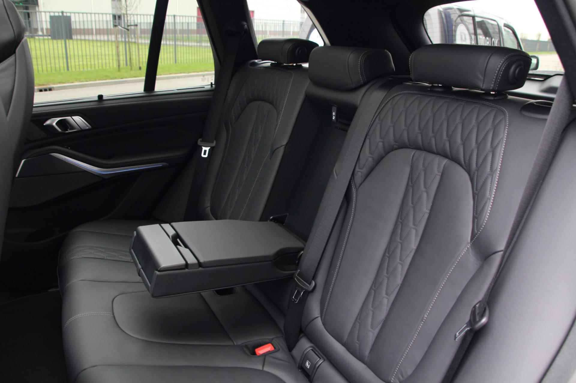 BMW X5 XDrive45e High Executive | Carbonzwart |M-sport | Pano | Laser | Sportstoelen - 18/43