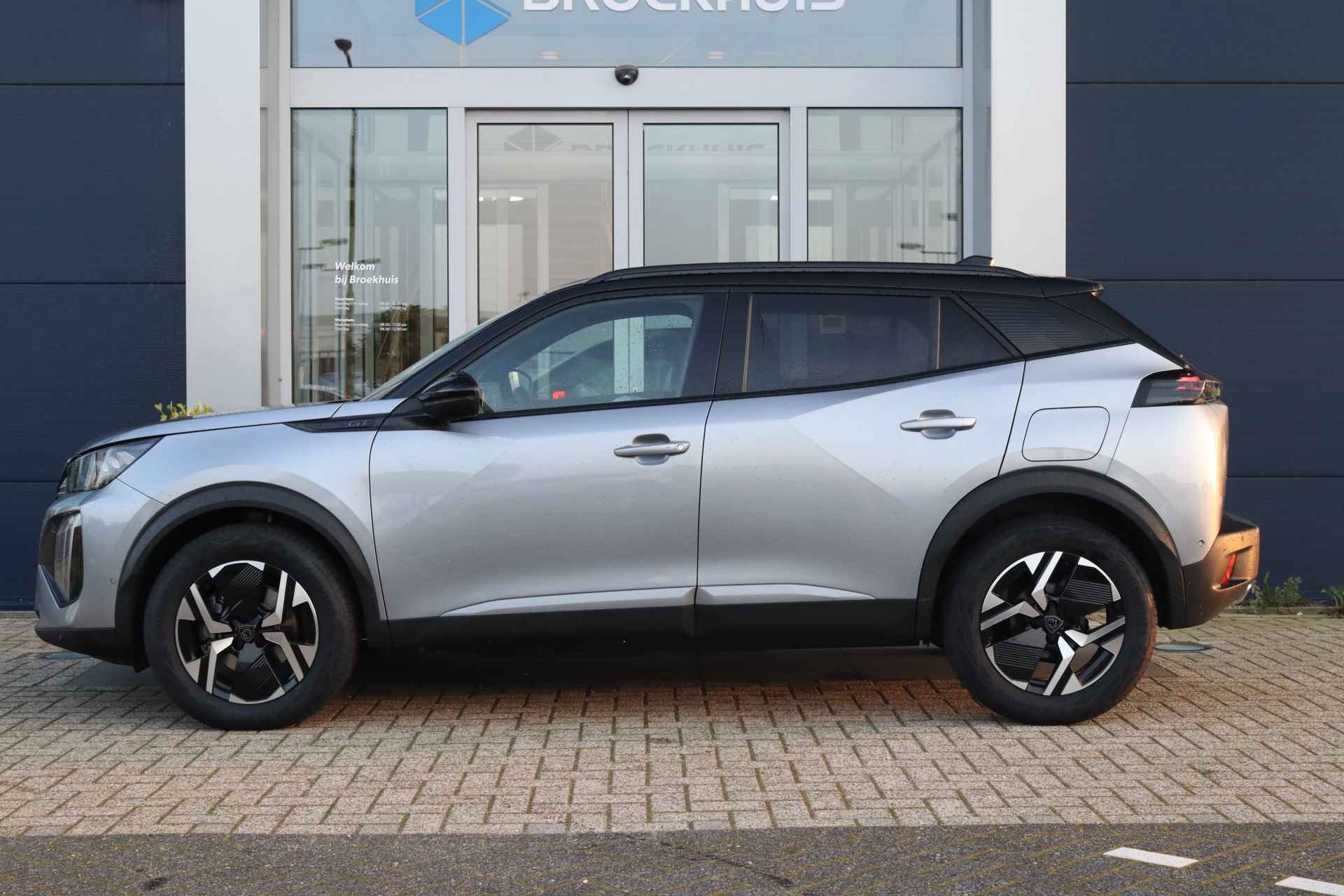 Peugeot 2008 1.2 Hybrid 136 GT | Navigatie | Carplay | Camera voor + achter | PDC | ACC | Climate - 3/32