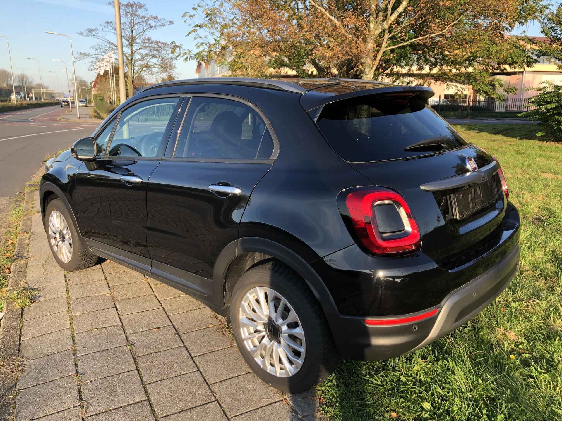 Fiat 500 X Cross 1.3 GSE Cross DCT AUTOMAAT|NAVI|CLIMATE|APPLE/ANDROID|CAMERA|STOELVERWARMING|PDC|17" - 4/37