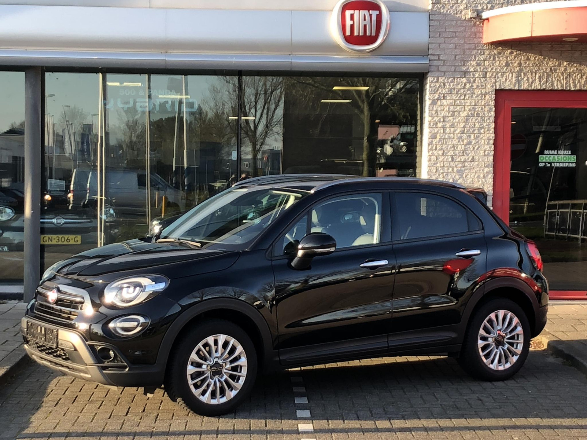 Fiat 500 X Cross 1.3 GSE Cross DCT AUTOMAAT|NAVI|CLIMATE|APPLE/ANDROID|CAMERA|STOELVERWARMING|PDC|17"