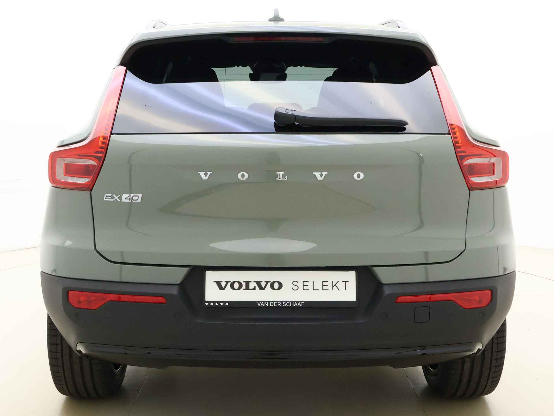 Volvo EX40 Extended Range Plus / NIEUW / DIRECT LEVERBAAR / Climate / 19'' / Donker glas / Sage Green / - 7/33