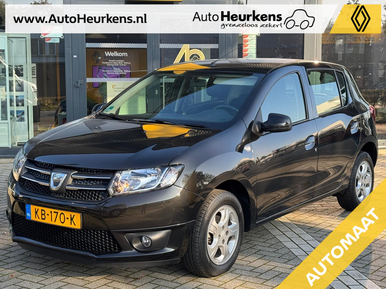 Dacia Sandero TCe 90  Easy-R Lauréate | Automaat | Navigatiesysteem | Parkeersensoren achter |