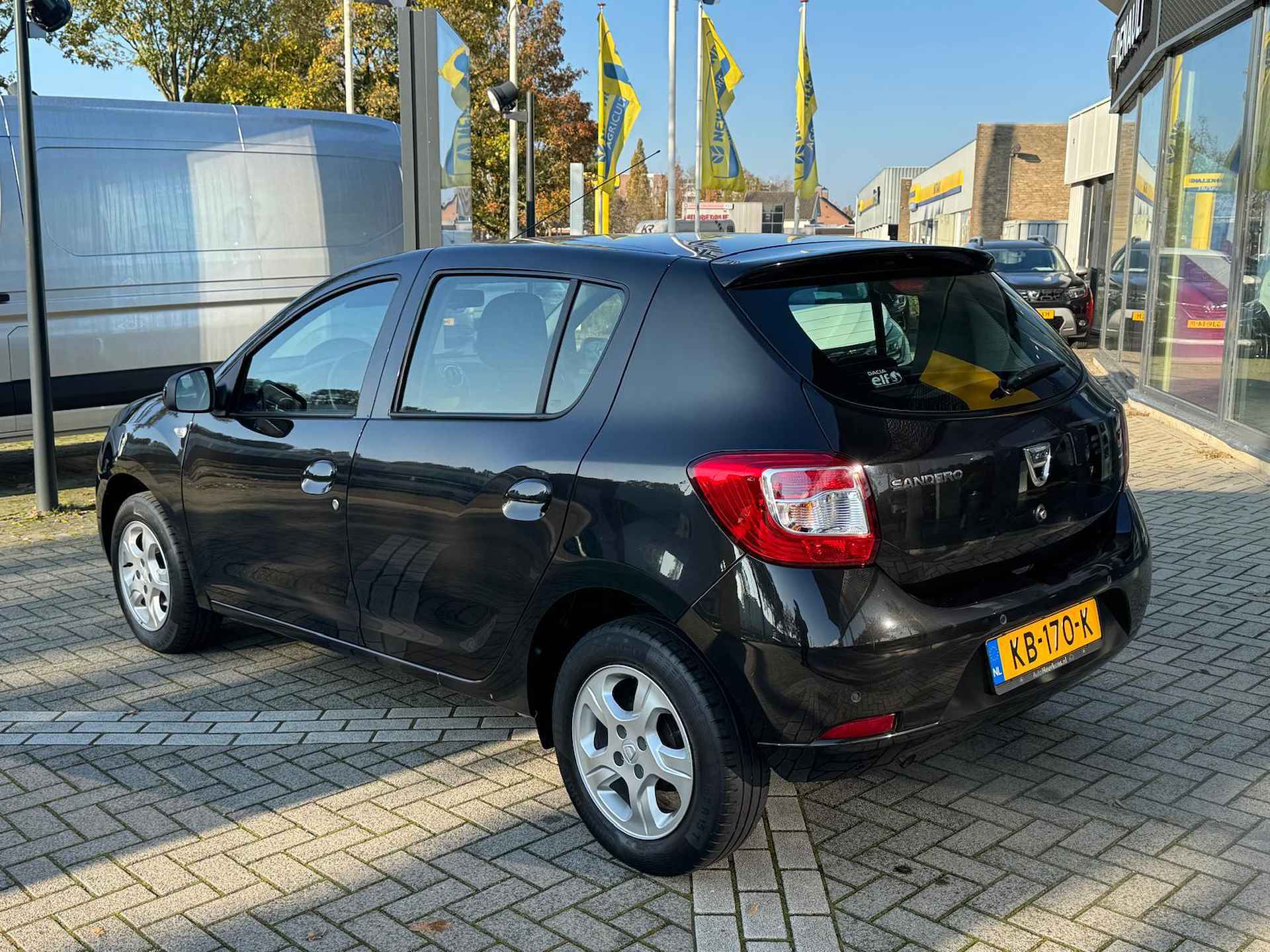 Dacia Sandero TCe 90  Easy-R Lauréate | Automaat | Navigatiesysteem | Parkeersensoren achter | - 6/23