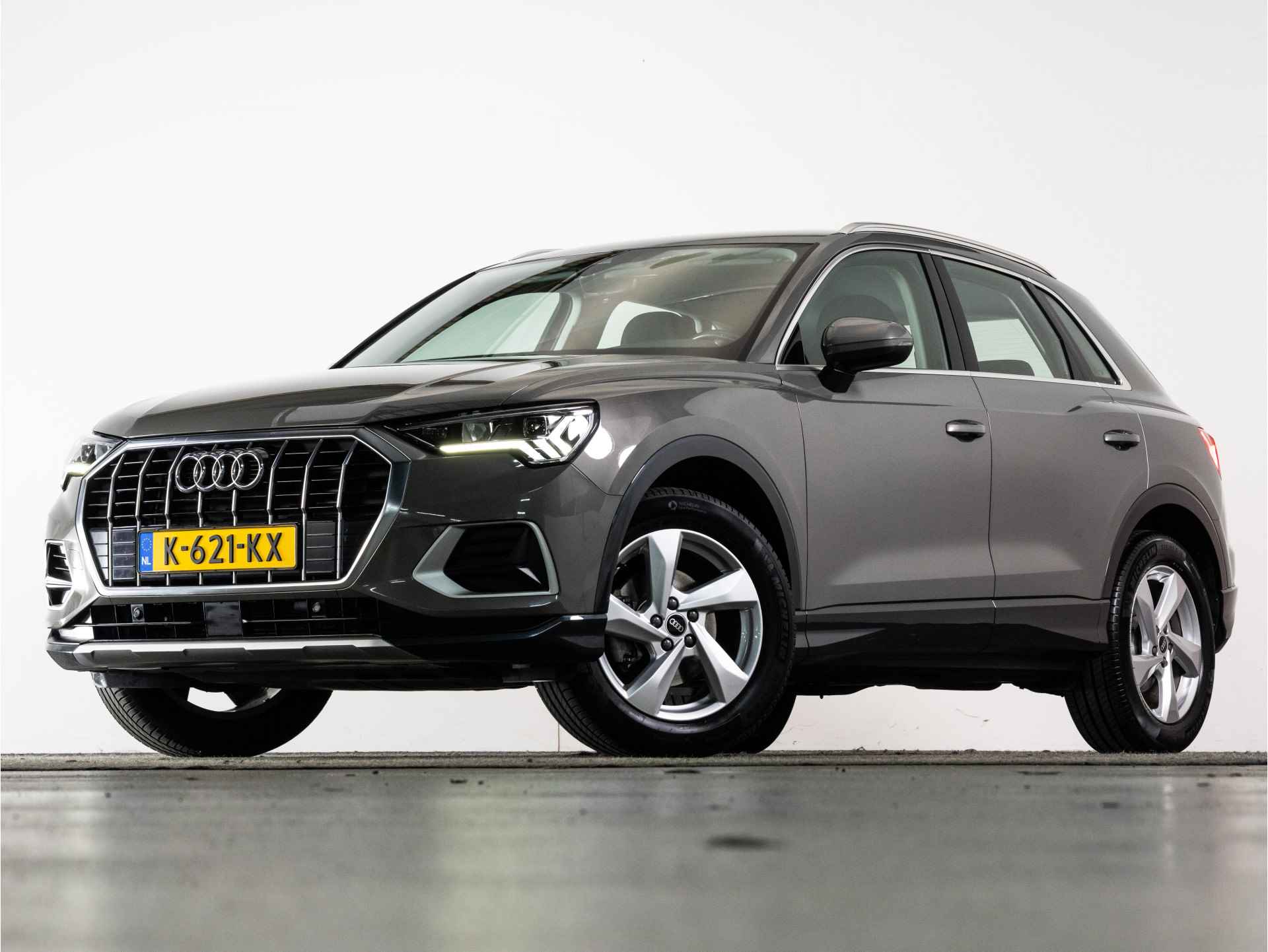 Audi Q3 35 TFSI 150 PK Business Edition | LED | Navigatie | Climate Control | - 34/37